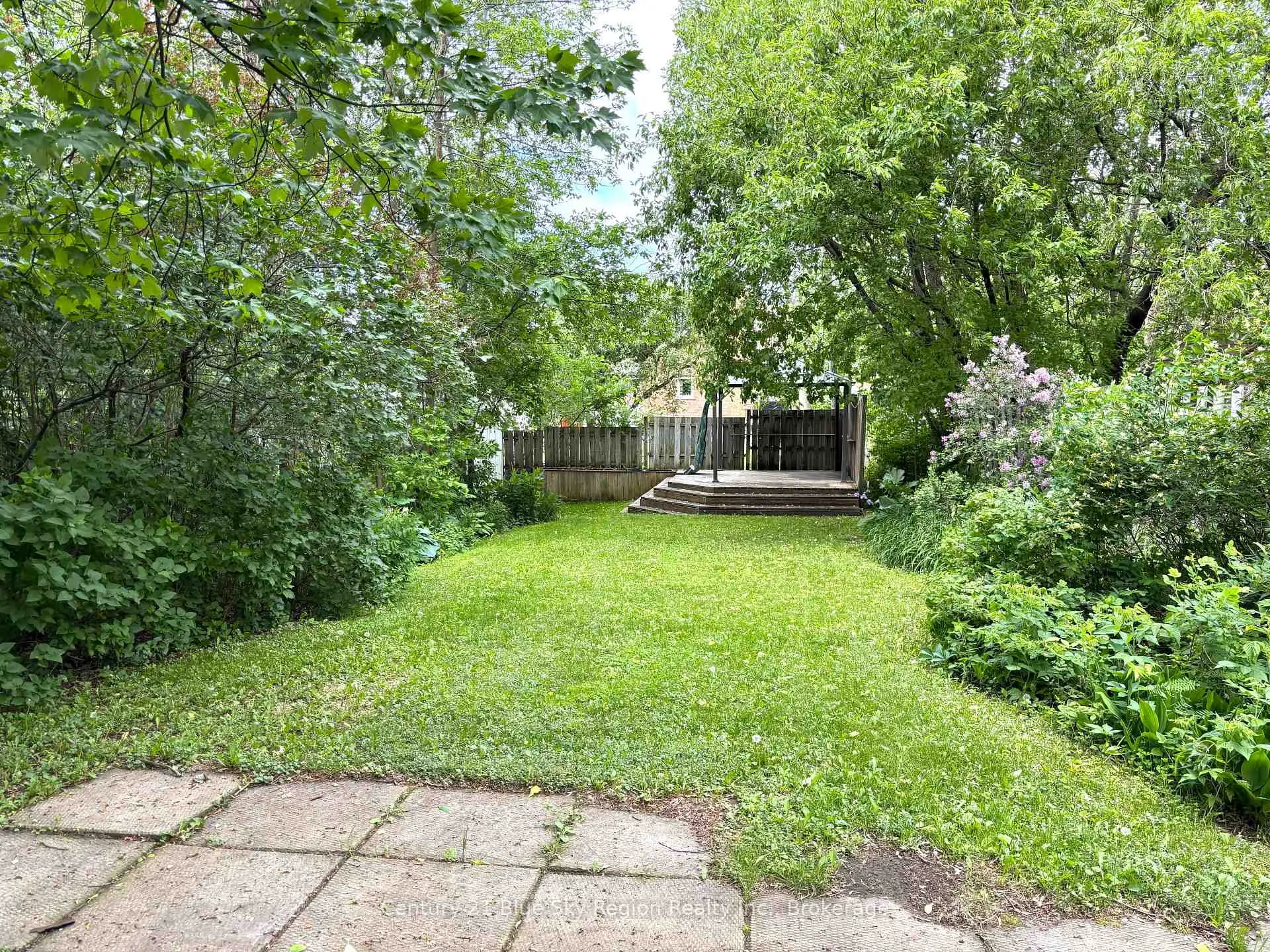 Photo 27 of 463 Mcleod Street, North Bay, Central — HOMEH
