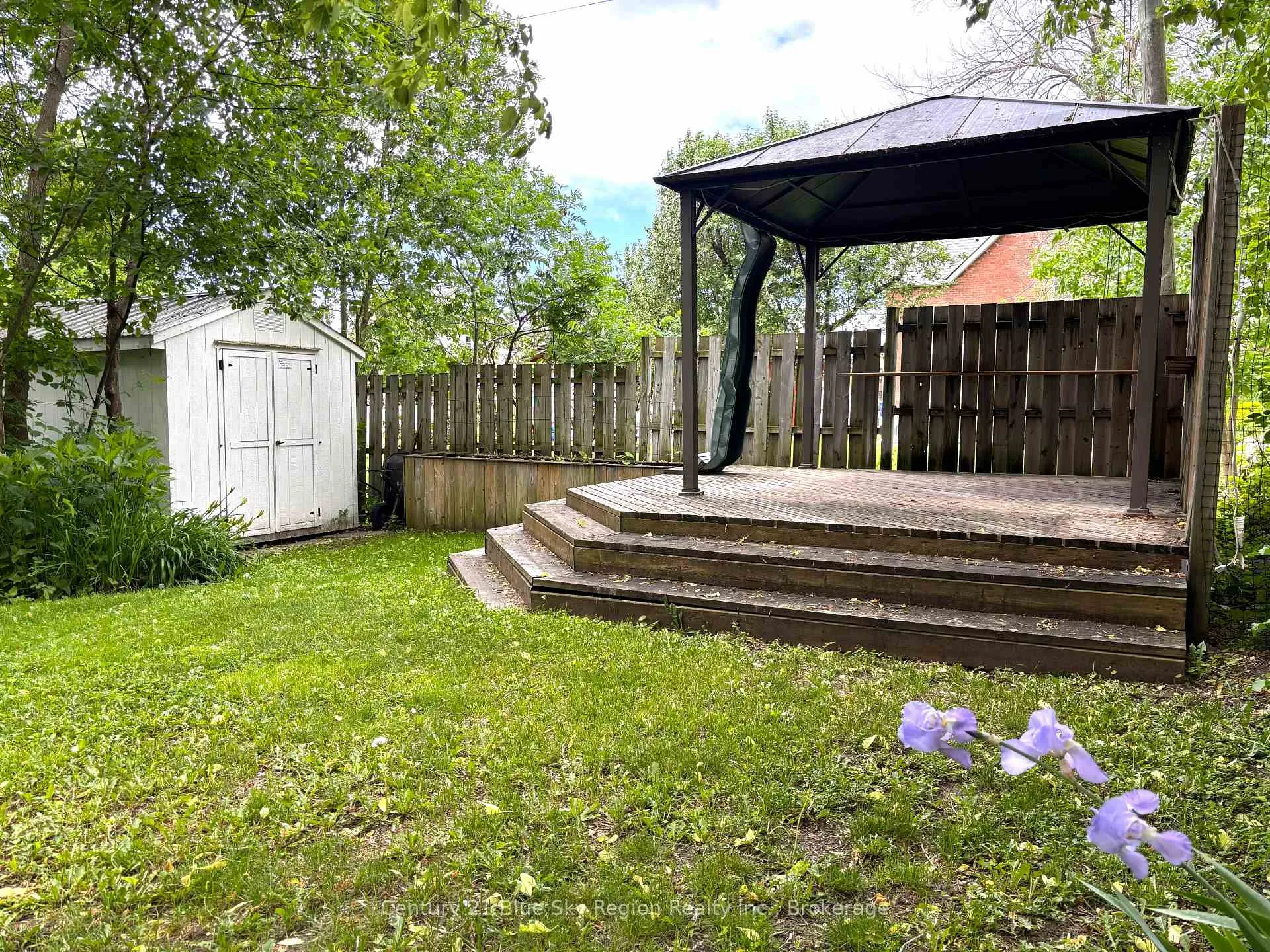Photo 30 of 463 Mcleod Street, North Bay, Central — HOMEH