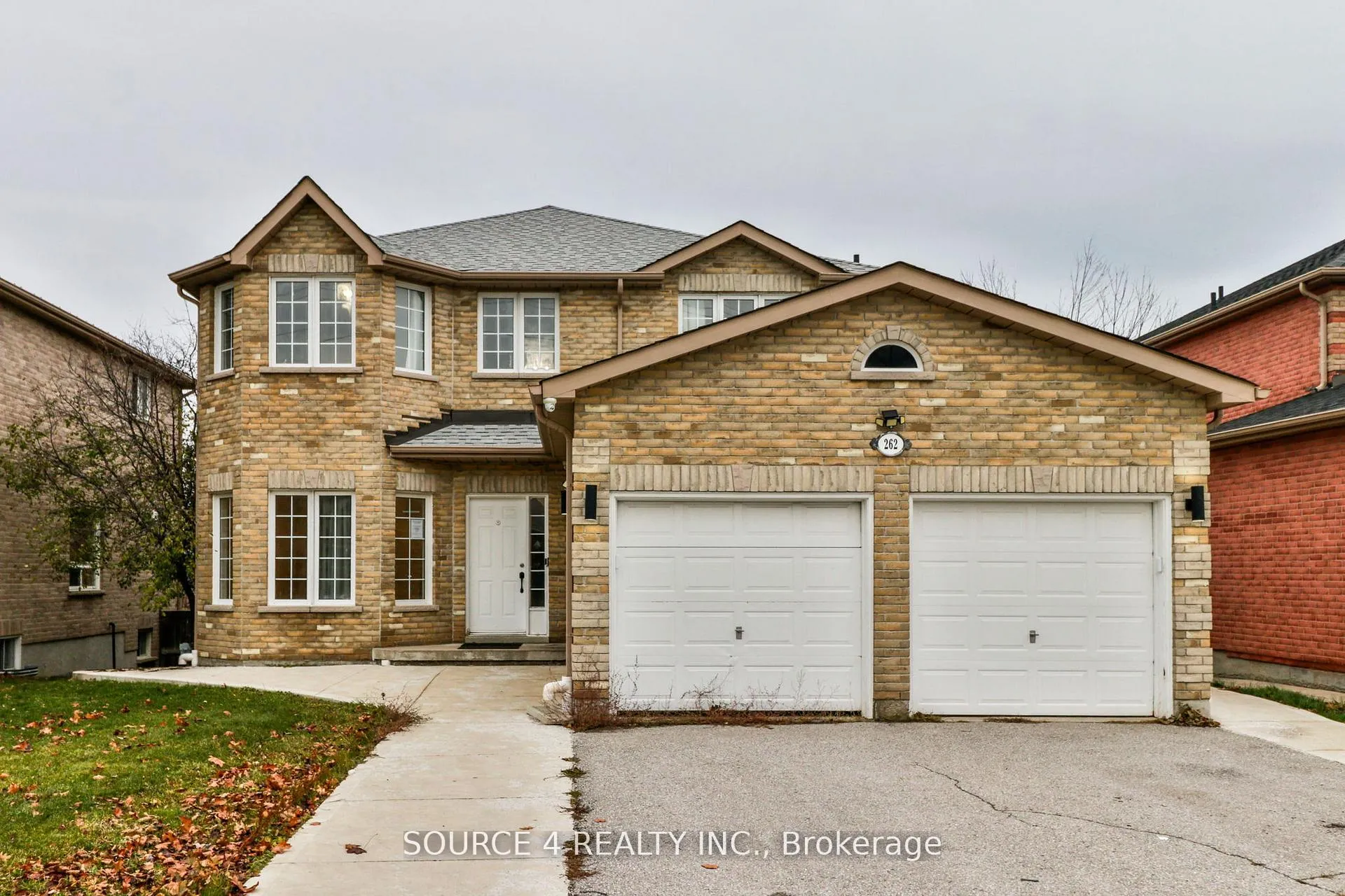 Photo 1 of 262 Livingstone Street E, Barrie, Little Lake — HOMEH