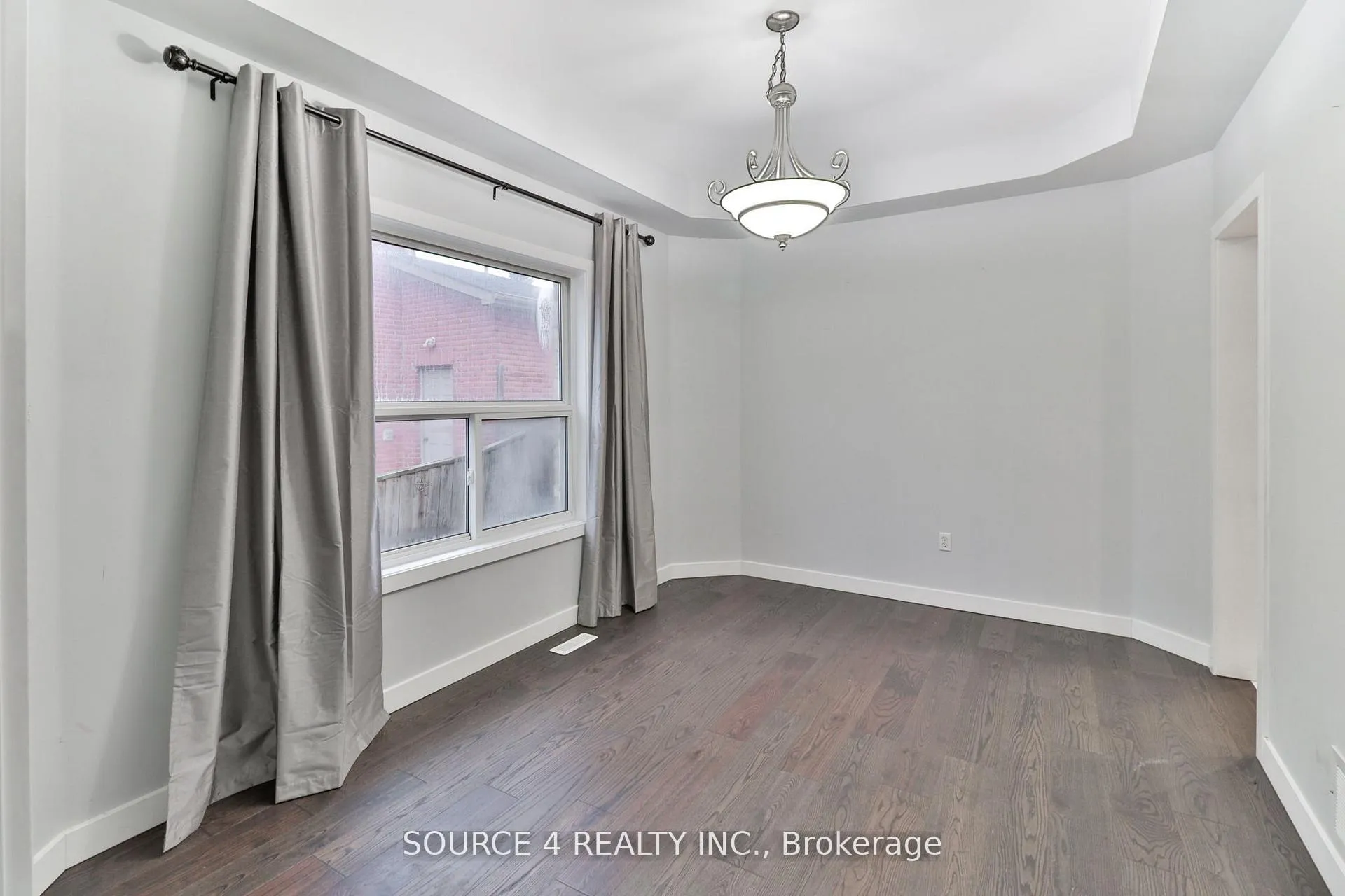 Photo 8 of 262 Livingstone Street E, Barrie, Little Lake — HOMEH