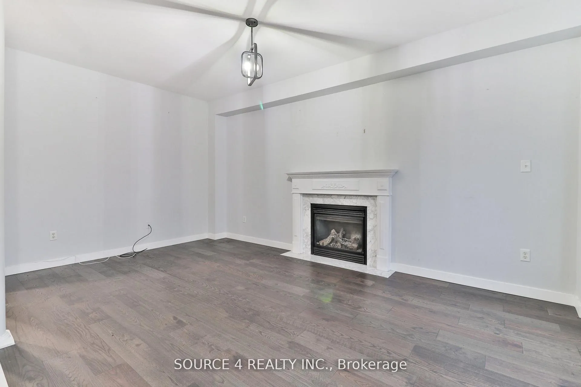 Photo 14 of 262 Livingstone Street E, Barrie, Little Lake — HOMEH