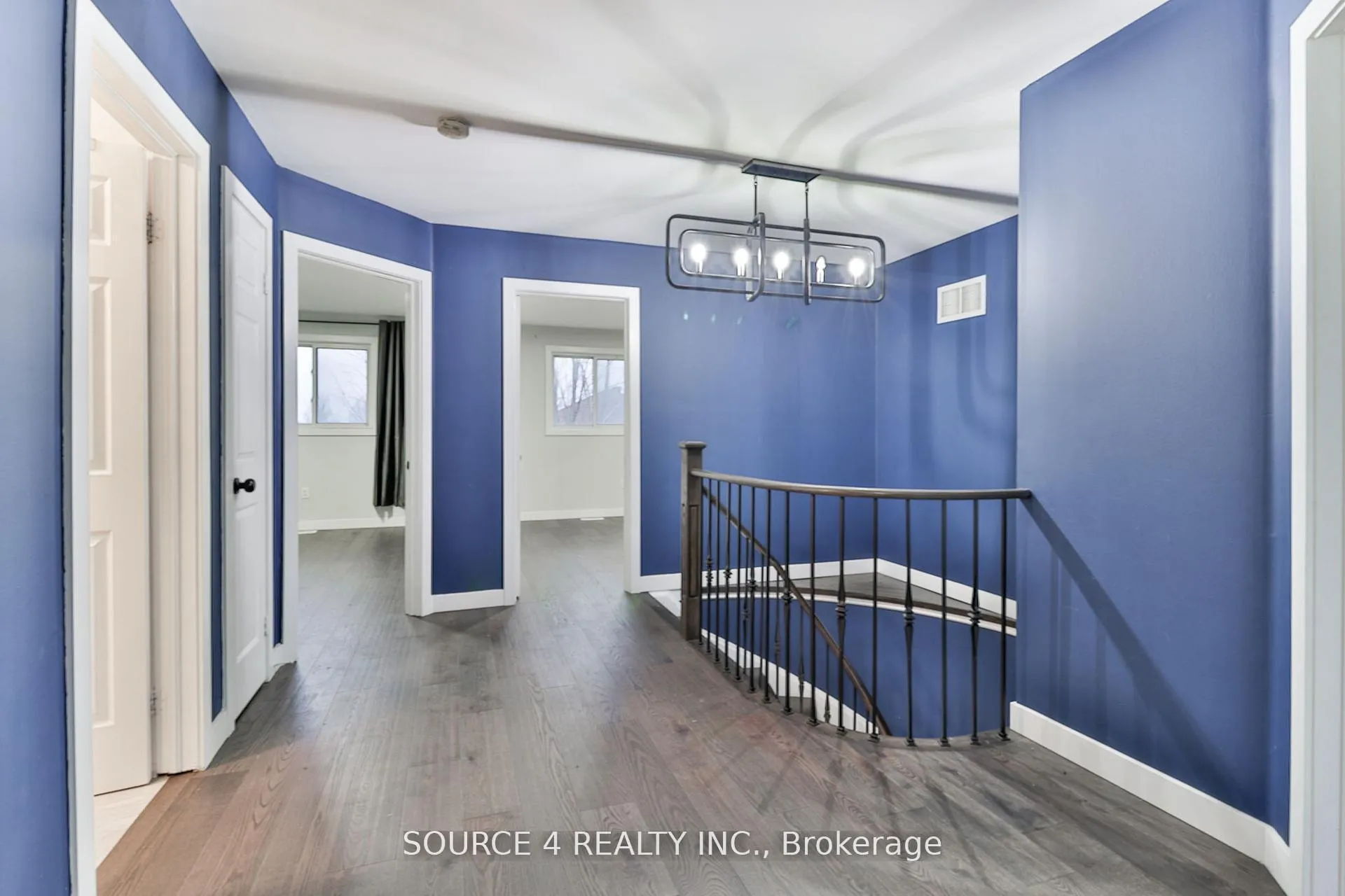Photo 16 of 262 Livingstone Street E, Barrie, Little Lake — HOMEH