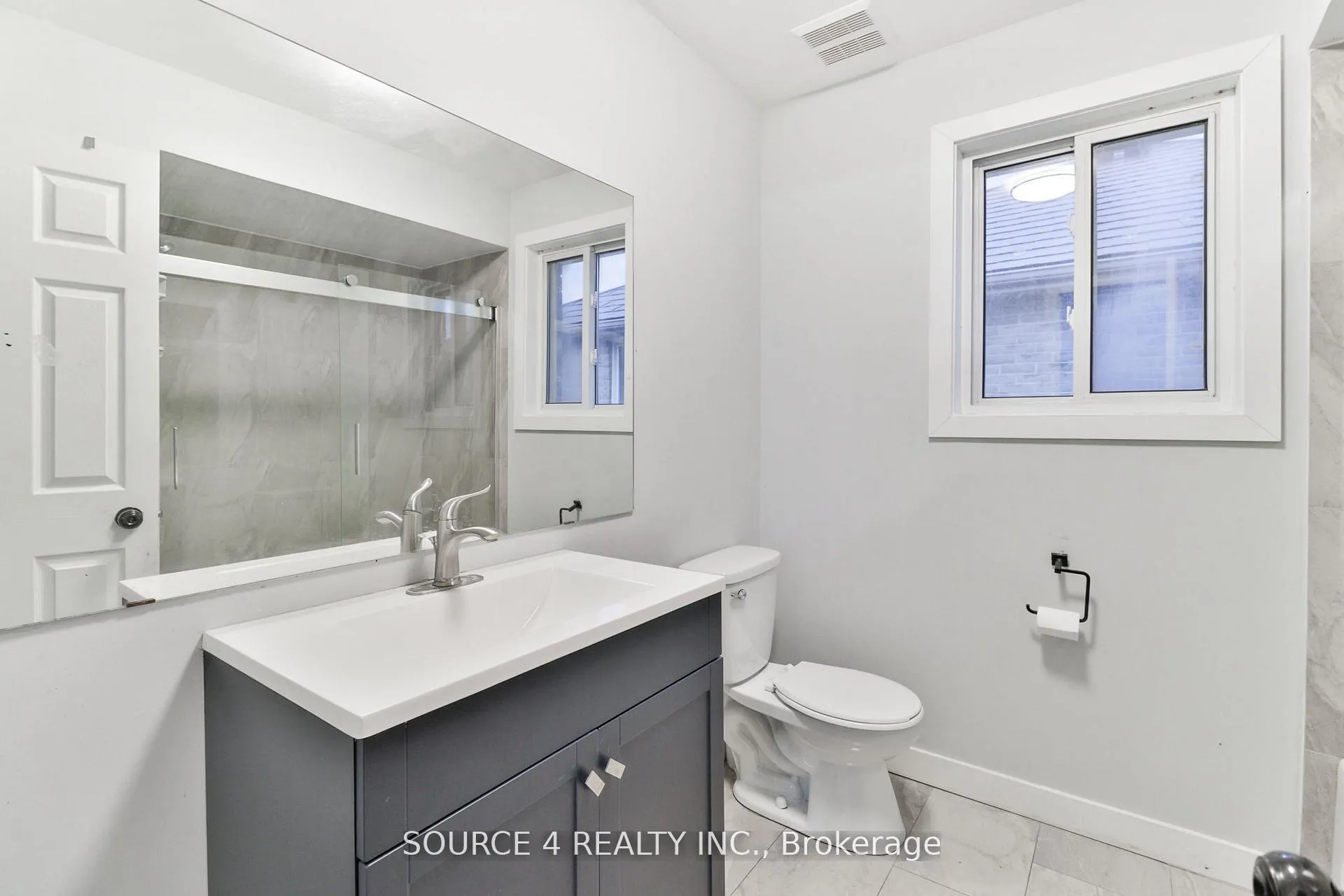 Photo 25 of 262 Livingstone Street E, Barrie, Little Lake — HOMEH