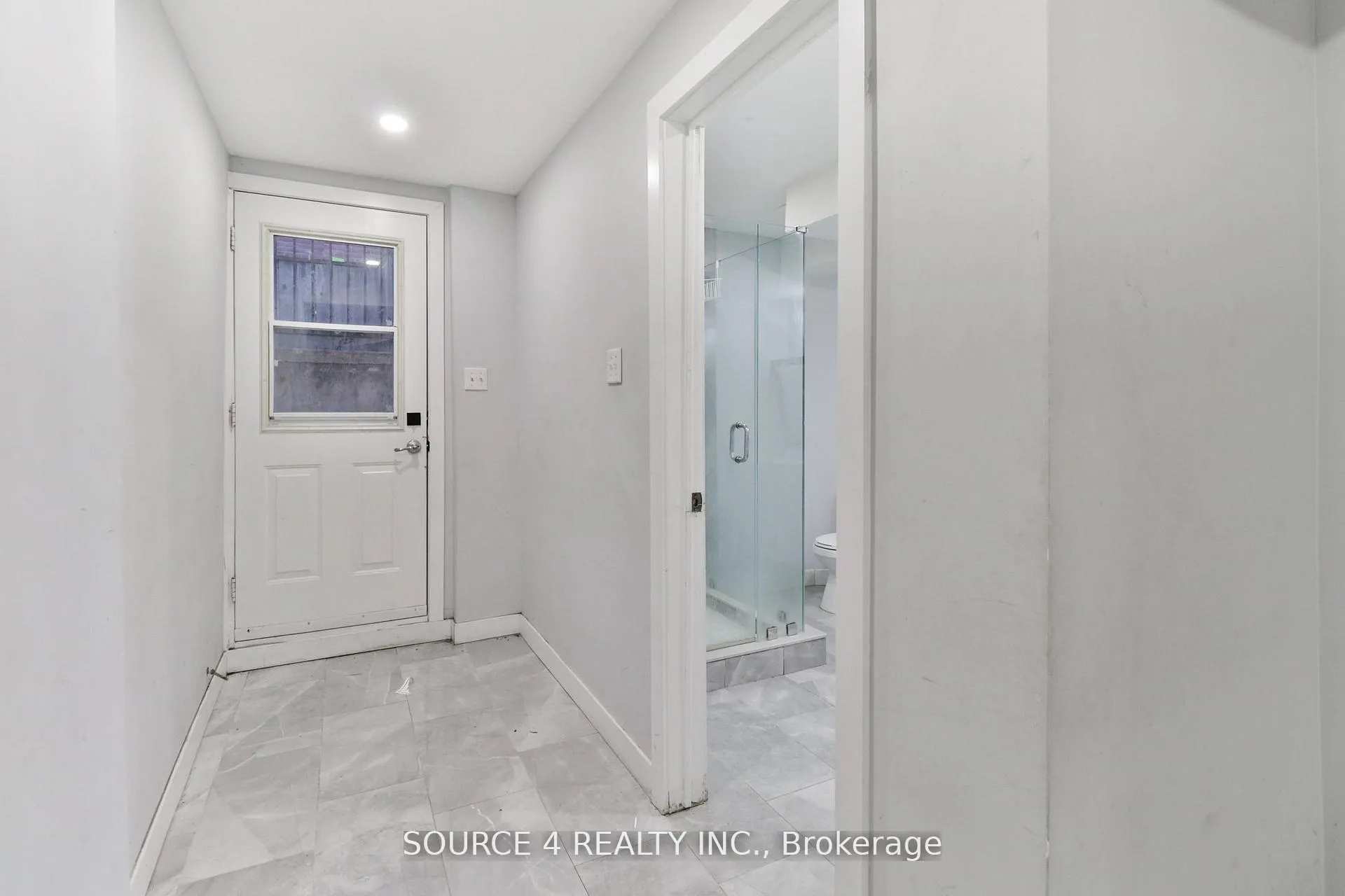 Photo 29 of 262 Livingstone Street E, Barrie, Little Lake — HOMEH