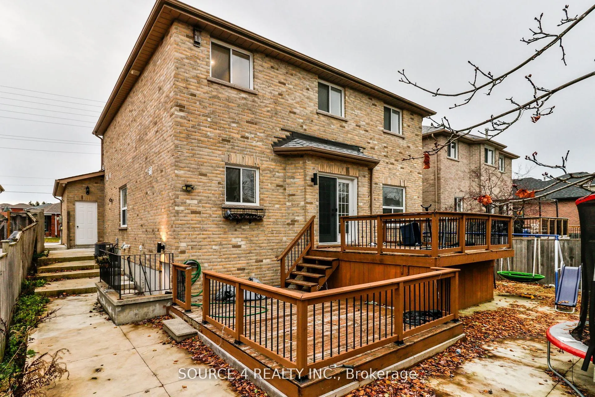 Photo 35 of 262 Livingstone Street E, Barrie, Little Lake — HOMEH