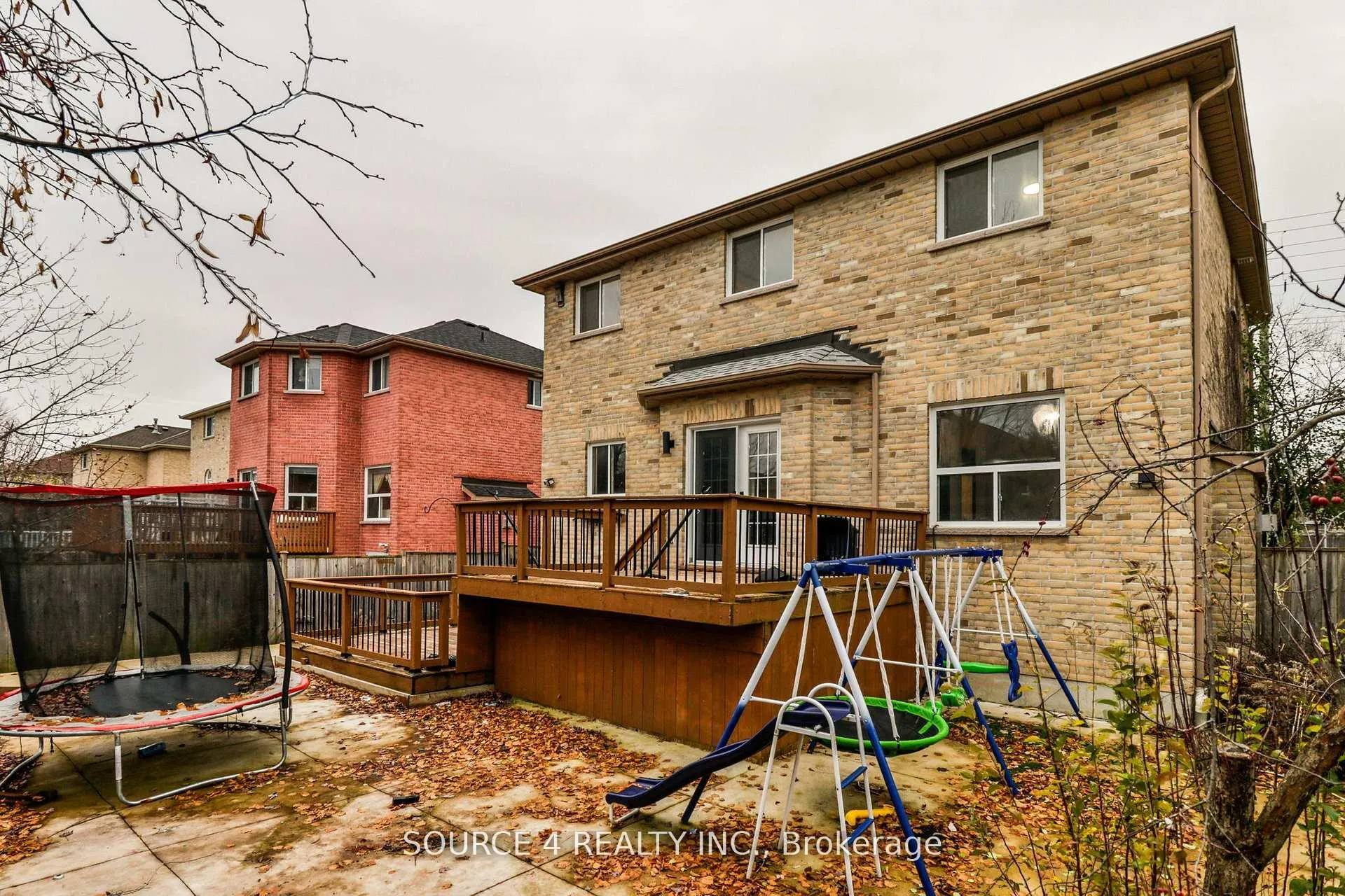 Photo 37 of 262 Livingstone Street E, Barrie, Little Lake — HOMEH
