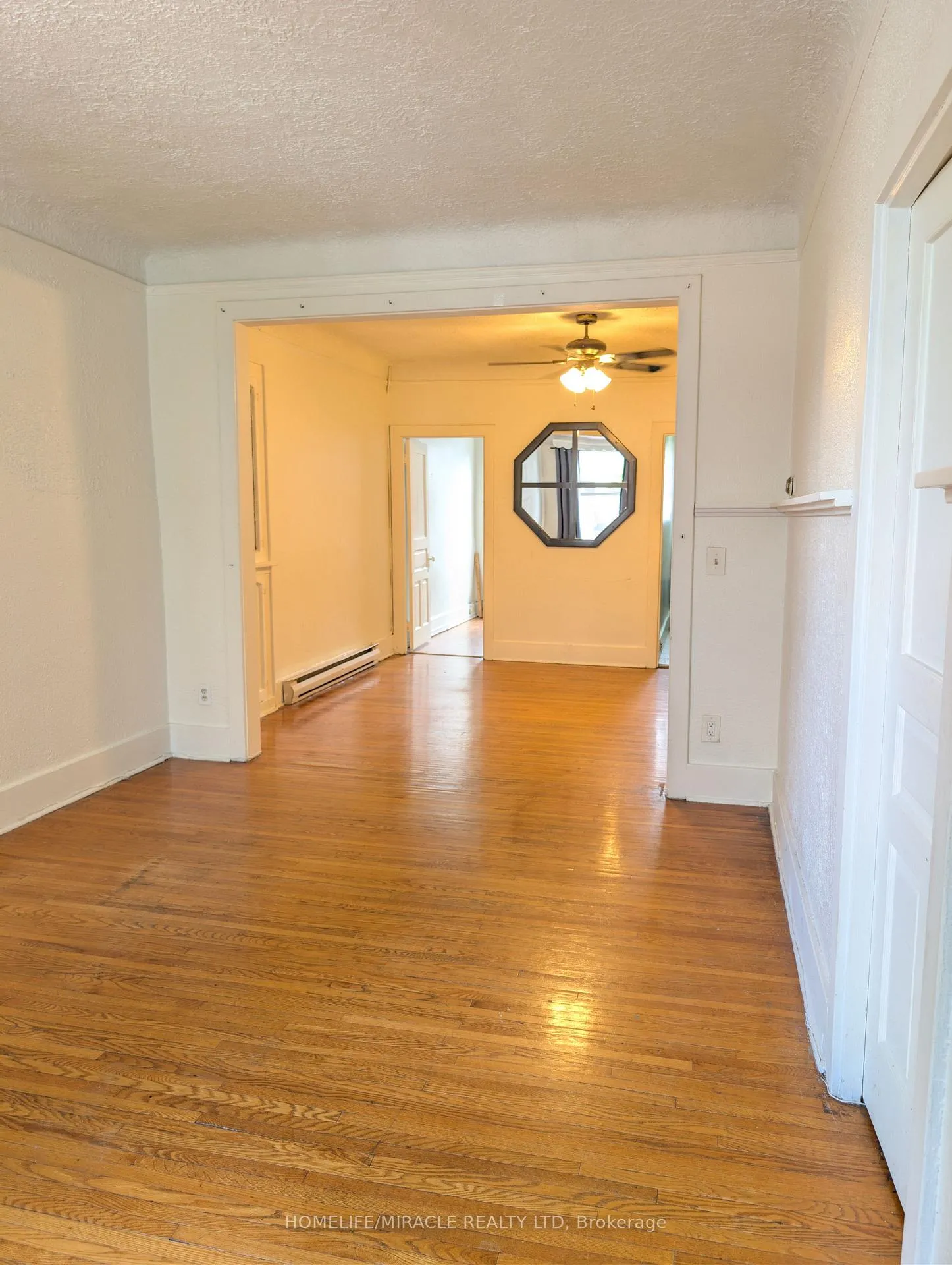 Photo 2 of 359A Brant Street, Burlington, Brant — HOMEH