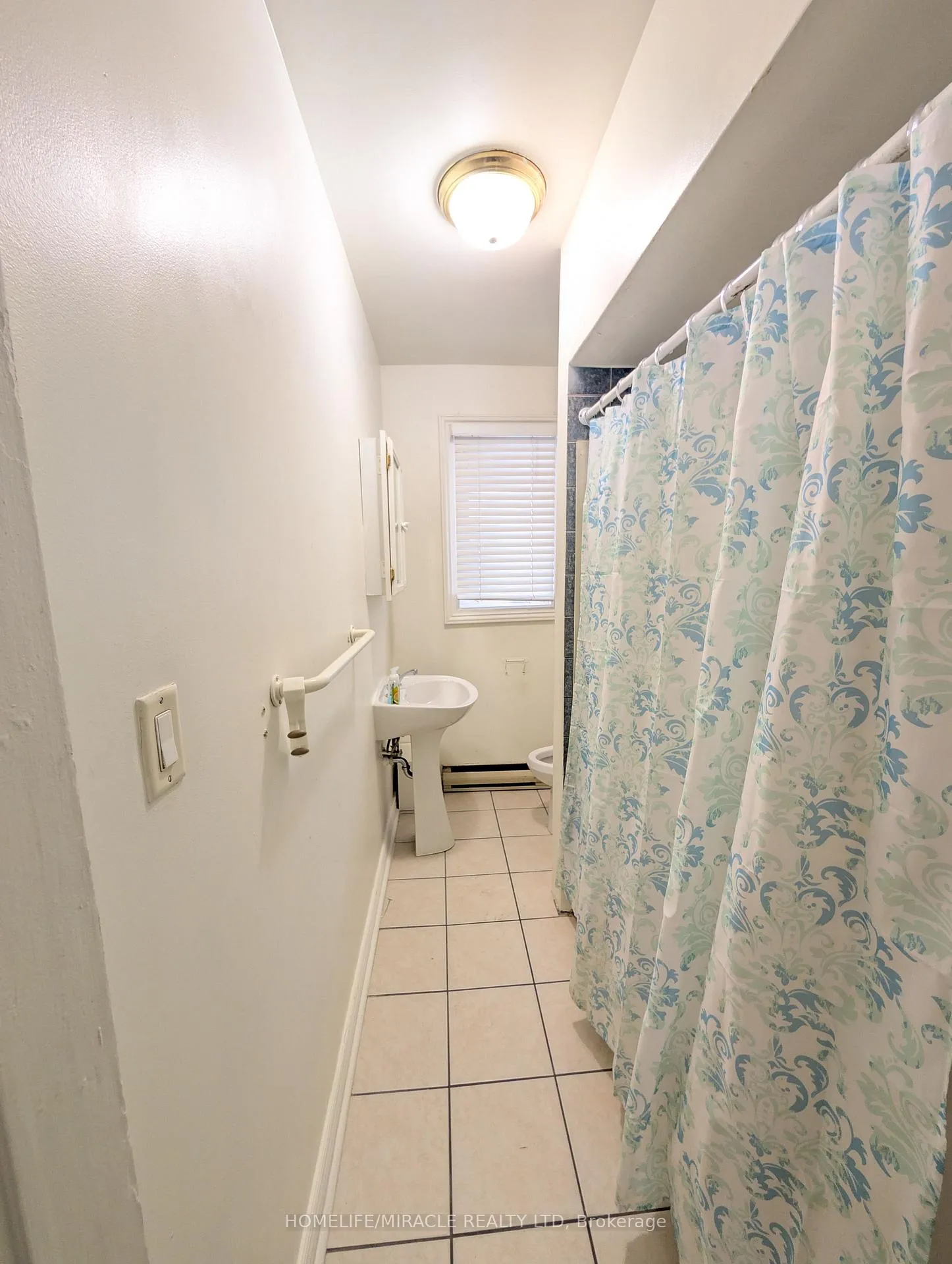 Photo 9 of 359A Brant Street, Burlington, Brant — HOMEH