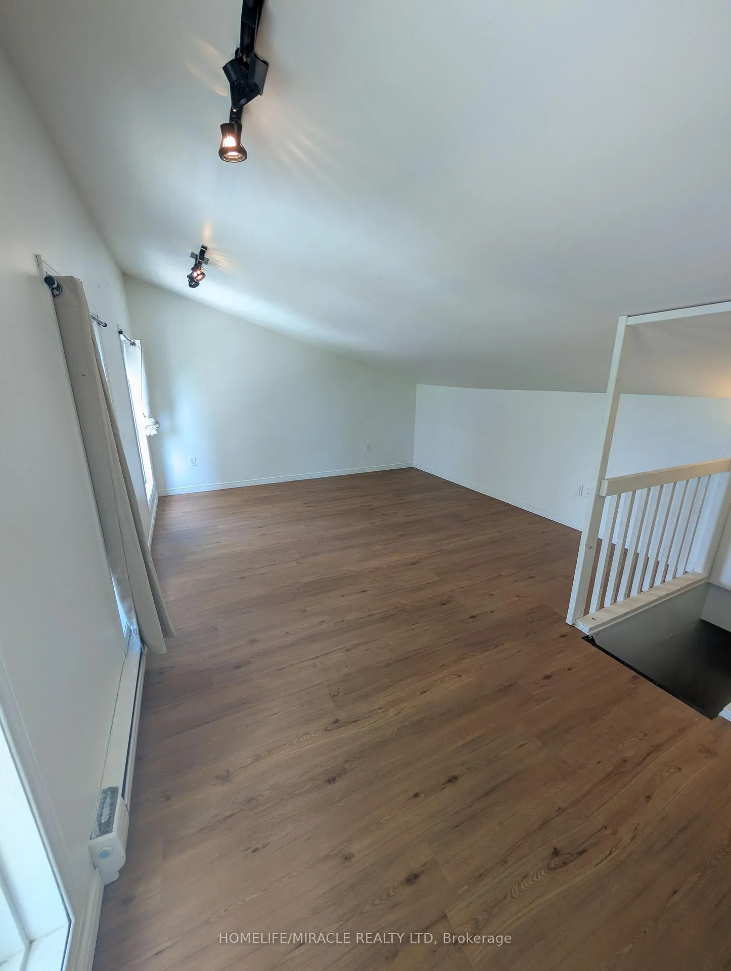 Photo 10 of 359A Brant Street, Burlington, Brant — HOMEH