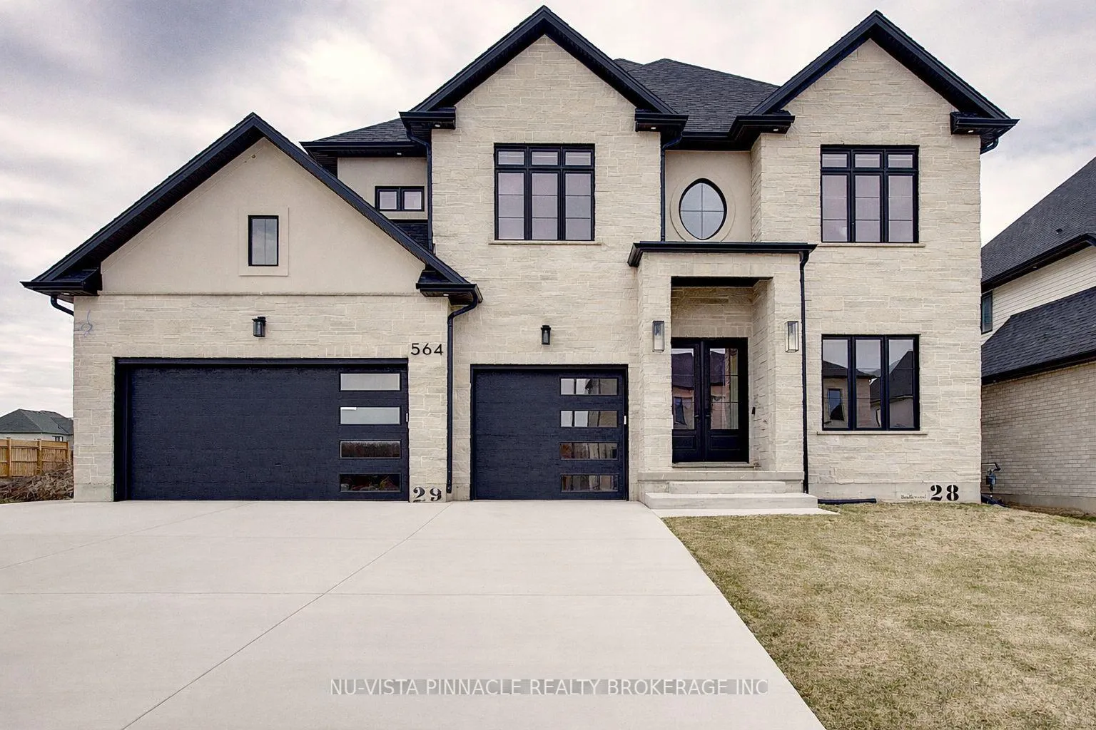 Photo 1 of 564 Creekview Chase, London, North R — HOMEH