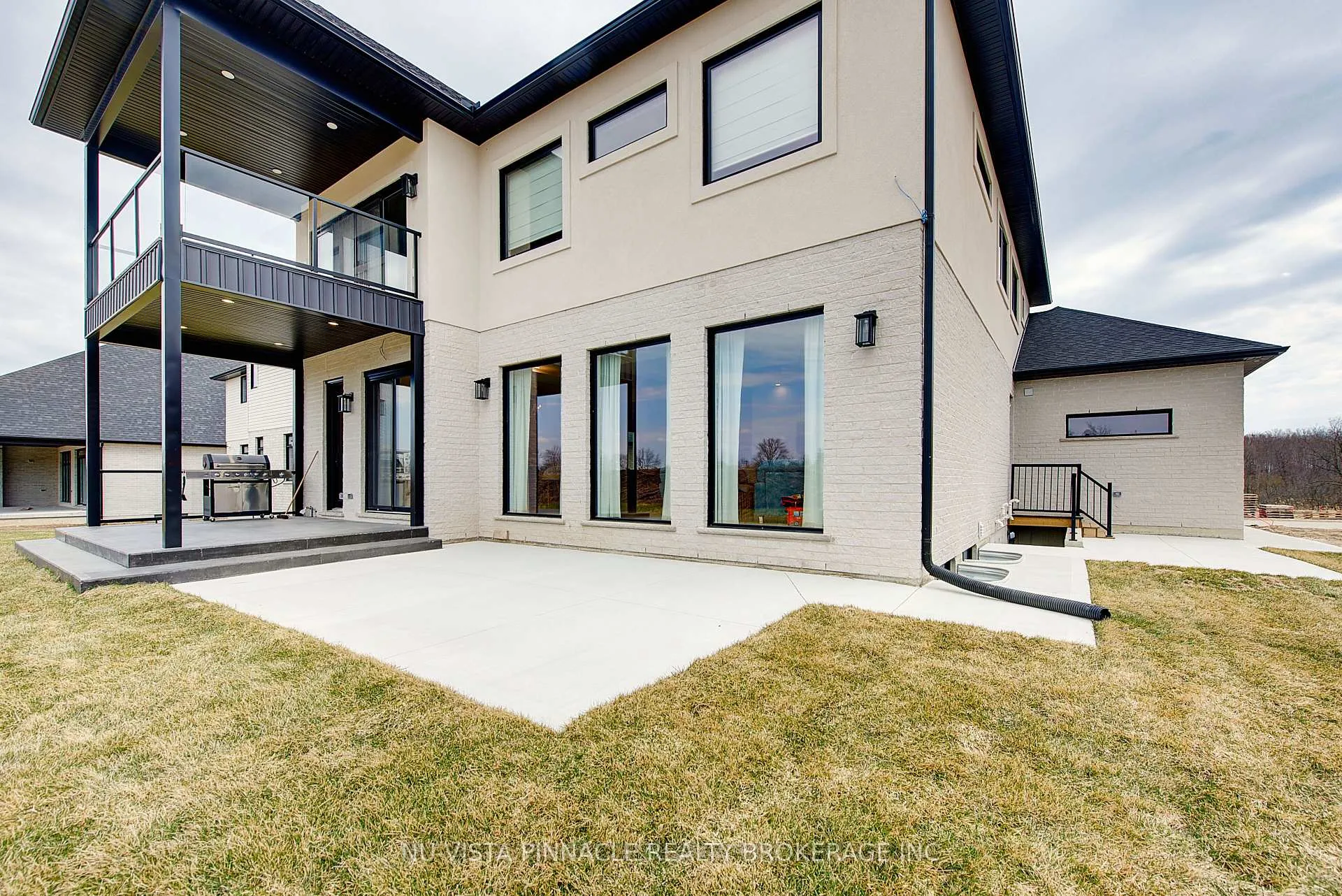 Photo 48 of 564 Creekview Chase, London, North R — HOMEH