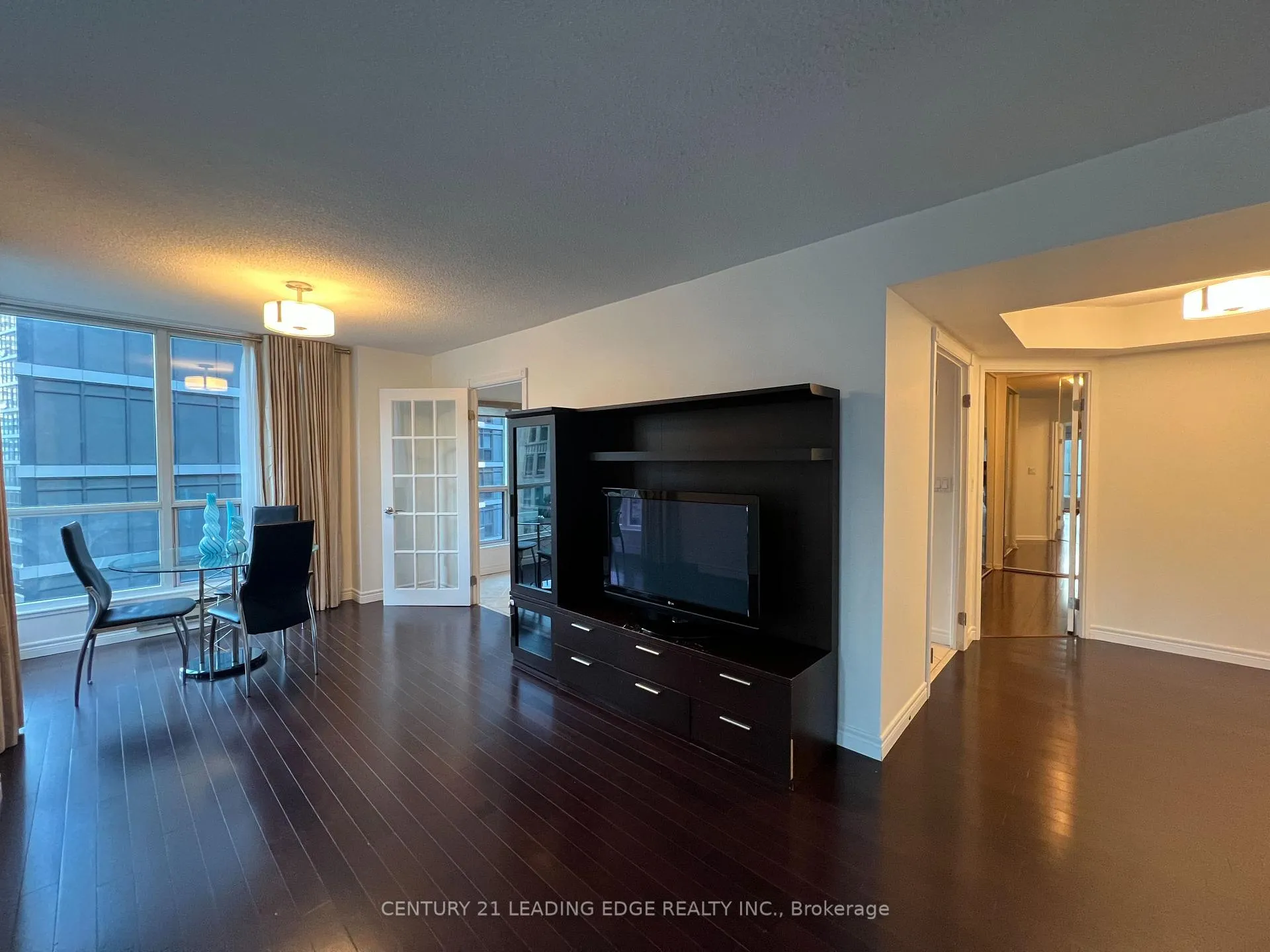 Photo 3 of Unit 1115, 7 Carlton Street, Toronto, Church-Yonge Corridor — HOMEH
