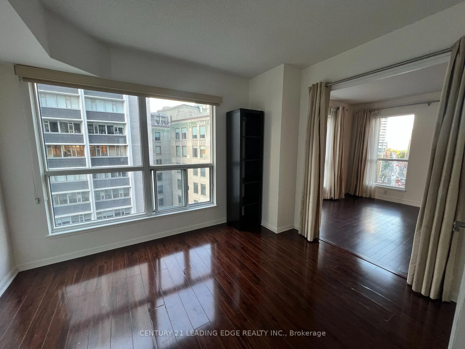 Photo 13 of Unit 1115, 7 Carlton Street, Toronto, Church-Yonge Corridor — HOMEH