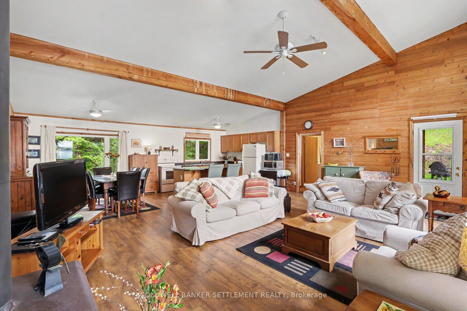 Photo 11 of 143 Horseshoe Bay, Tay Valley, Bathurst/Burgess & Sherbrooke (North Burgess) Twp — HOMEH