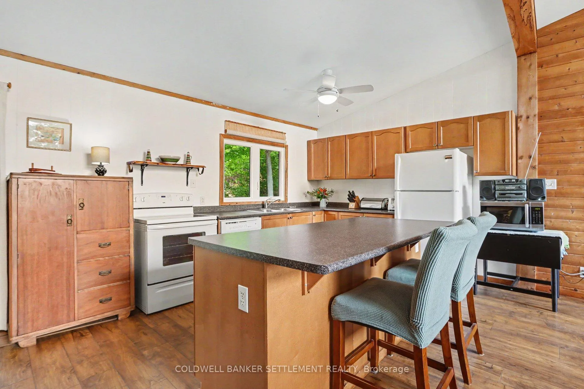 Photo 16 of 143 Horseshoe Bay, Tay Valley, Bathurst/Burgess & Sherbrooke (North Burgess) Twp — HOMEH