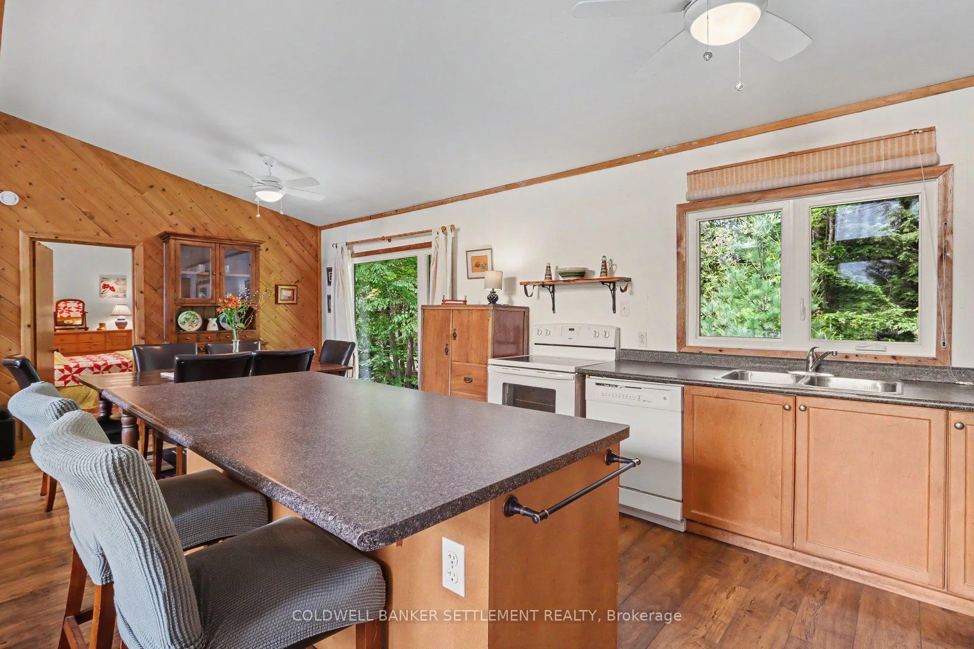 Photo 17 of 143 Horseshoe Bay, Tay Valley, Bathurst/Burgess & Sherbrooke (North Burgess) Twp — HOMEH