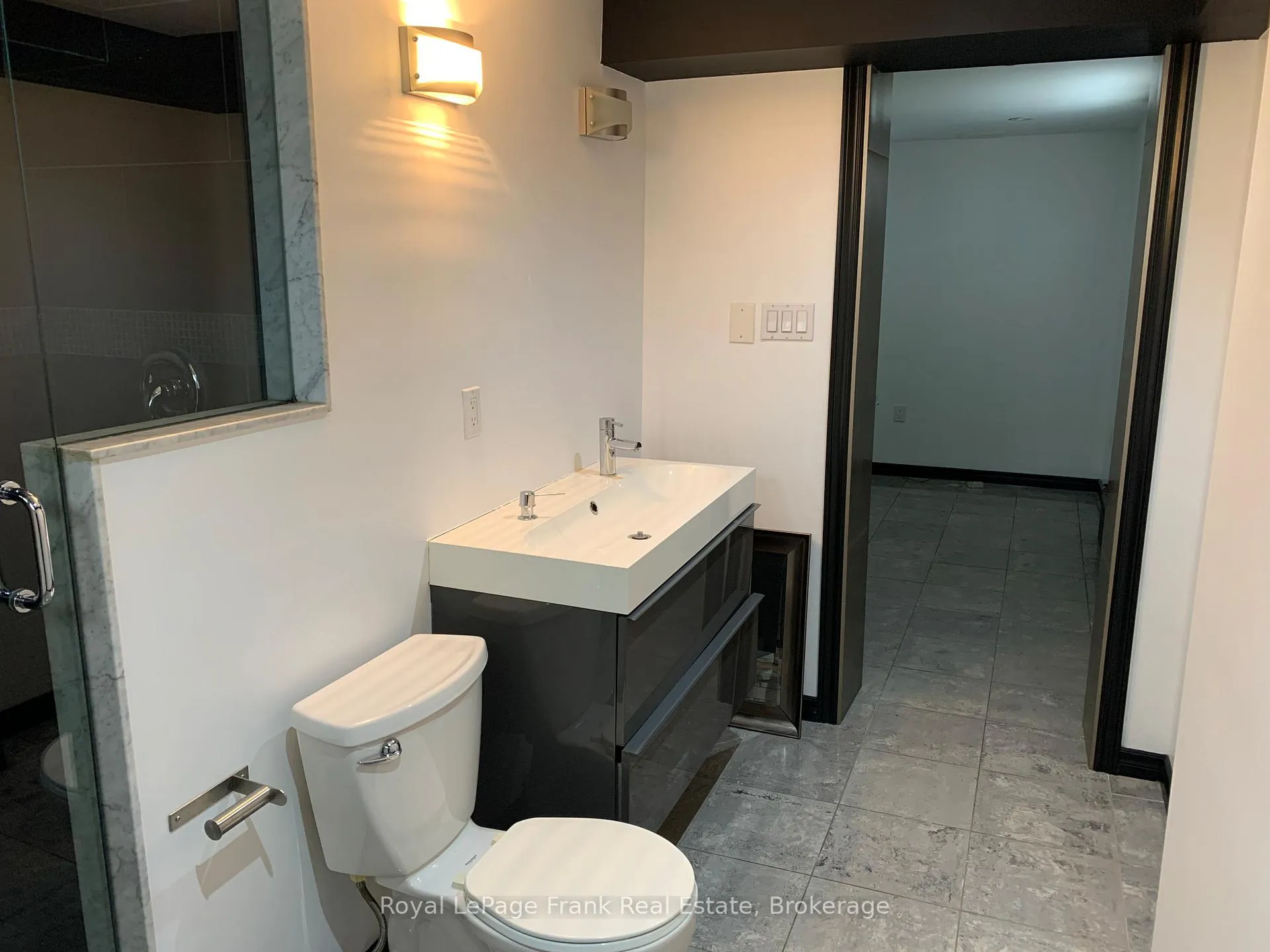 Photo 11 of Unit 4, 243 Huron Street, Oshawa, Central — HOMEH