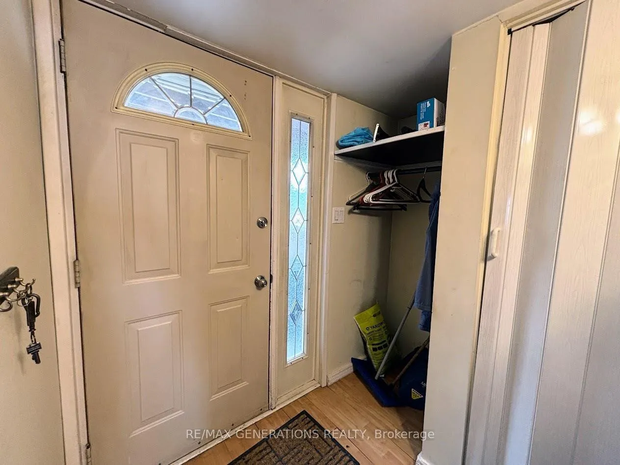 Photo 20 of 22 Jackson Crescent, Marathon — HOMEH