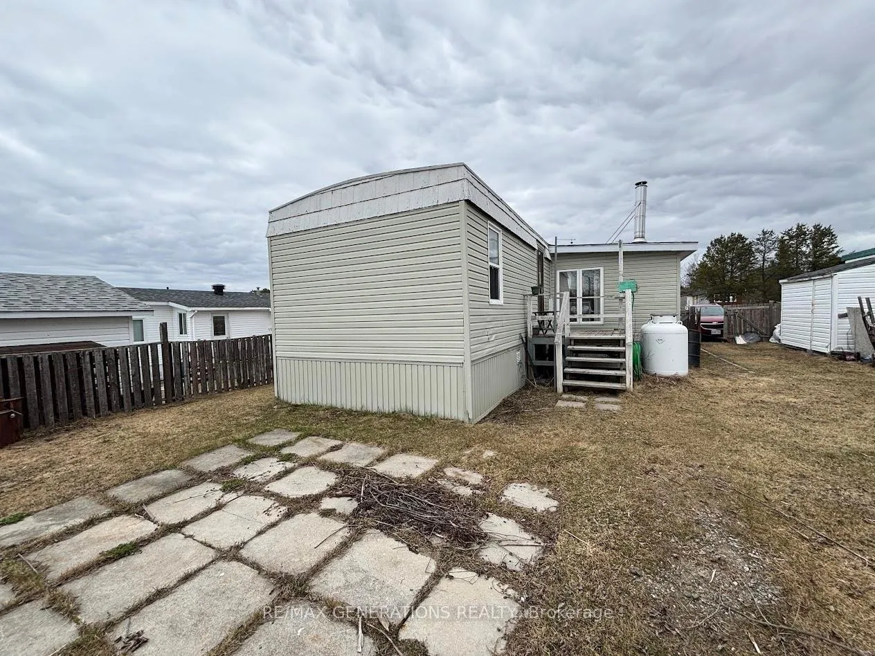 Photo 25 of 22 Jackson Crescent, Marathon — HOMEH
