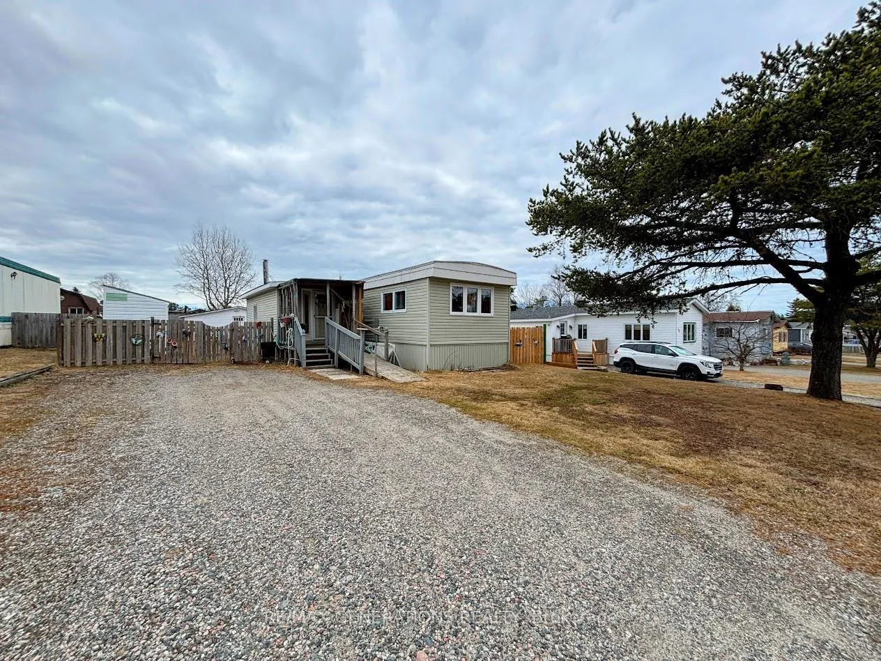 Photo 27 of 22 Jackson Crescent, Marathon — HOMEH