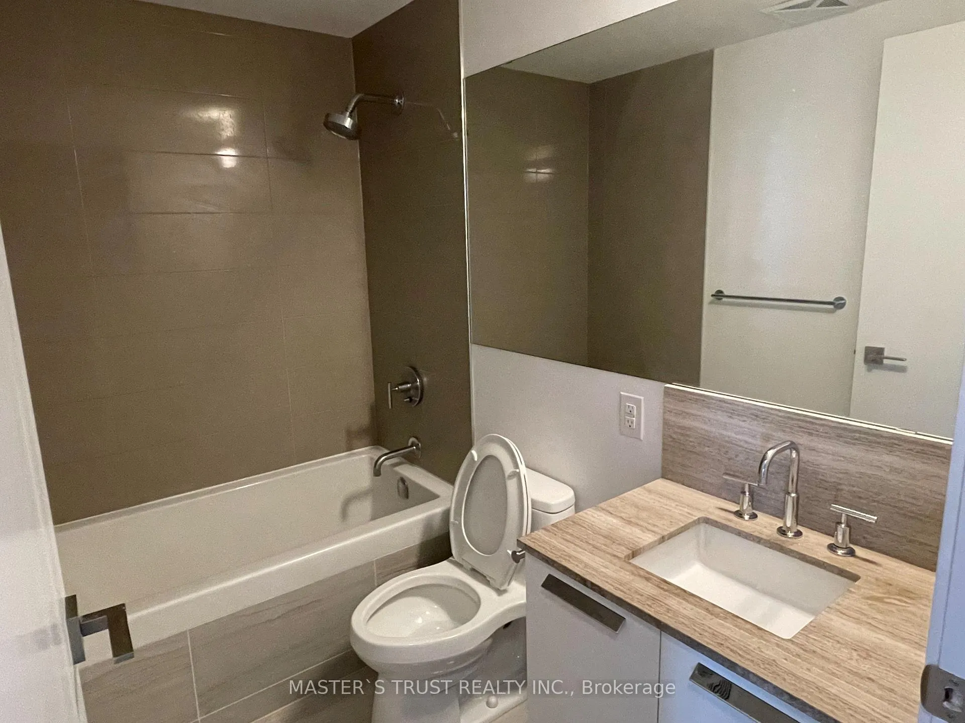 Photo 8 of Unit 3801, 50 charles Street E, Toronto, Church-Yonge Corridor — HOMEH