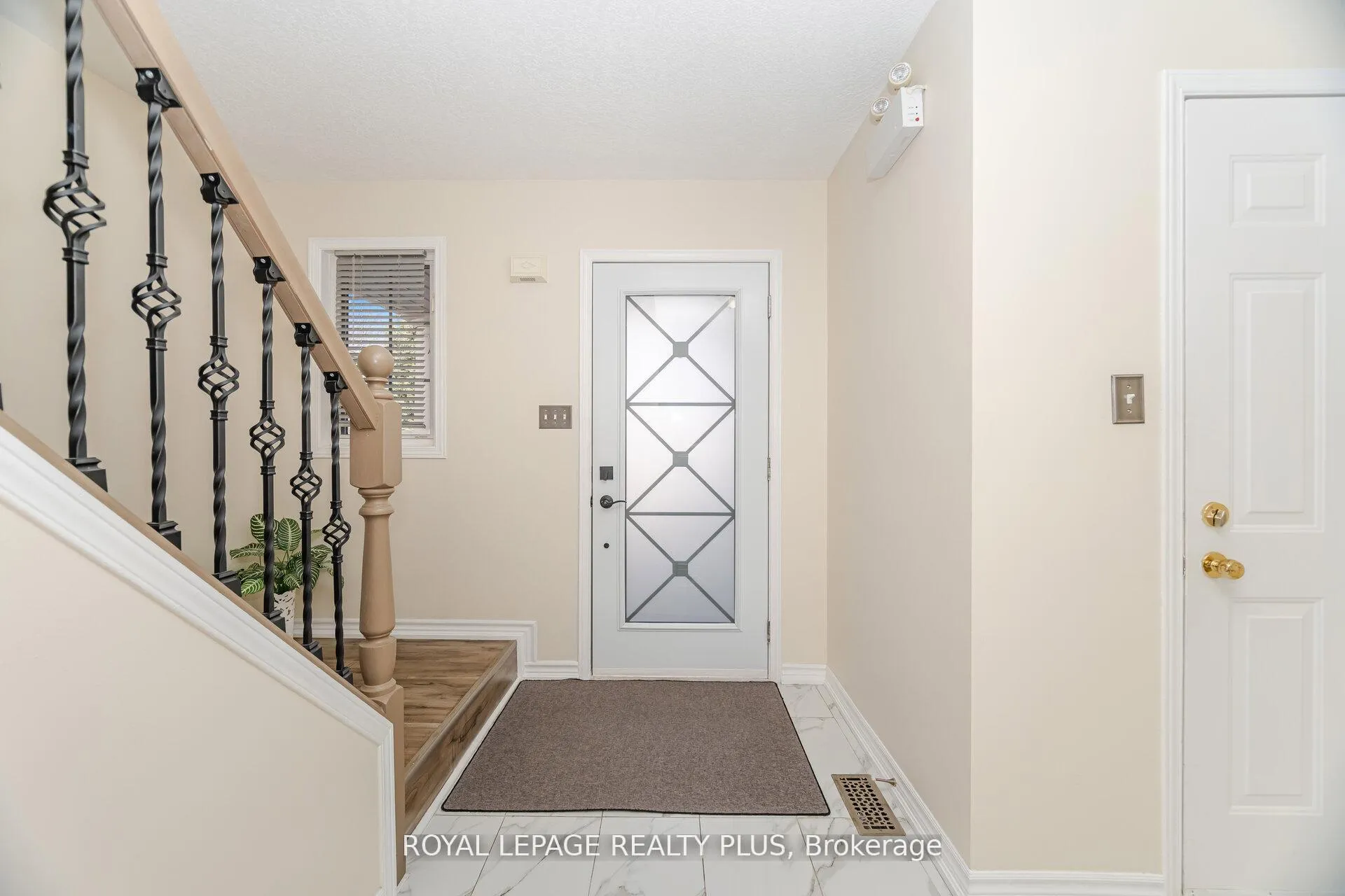 Photo 7 of 35 Jerry Drive, Cambridge, Hespeler Village — HOMEH