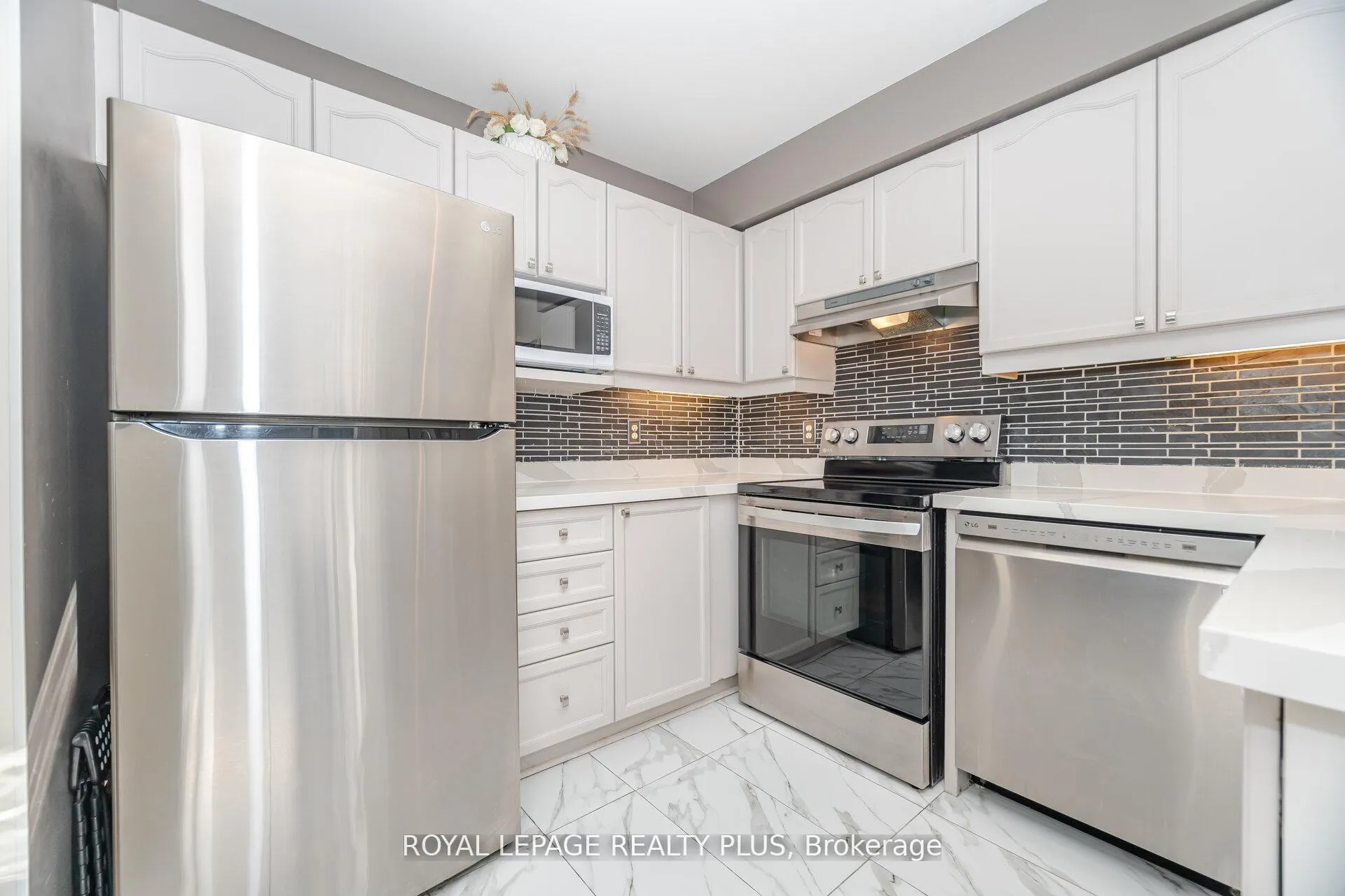 Photo 17 of 35 Jerry Drive, Cambridge, Hespeler Village — HOMEH