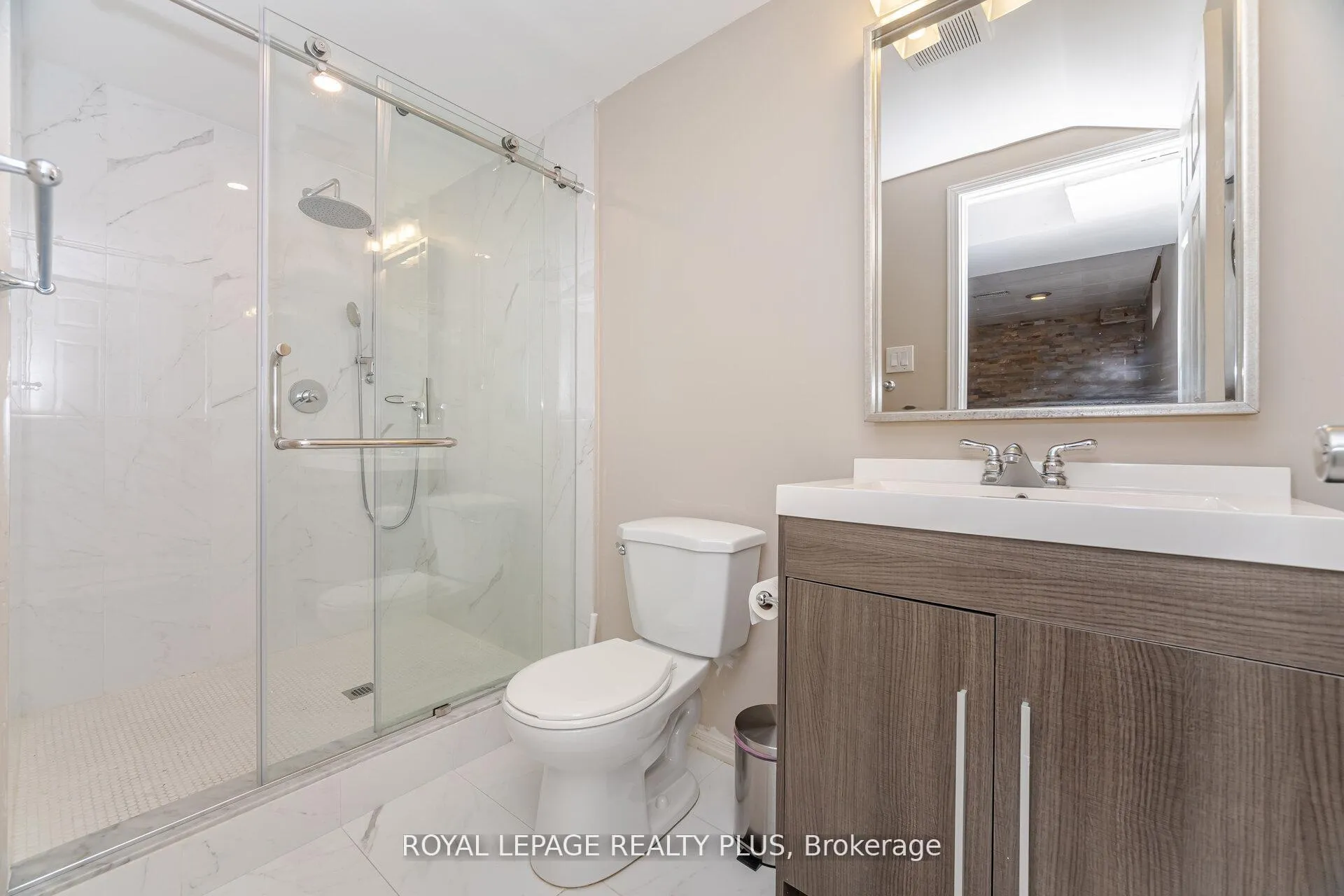 Photo 35 of 35 Jerry Drive, Cambridge, Hespeler Village — HOMEH