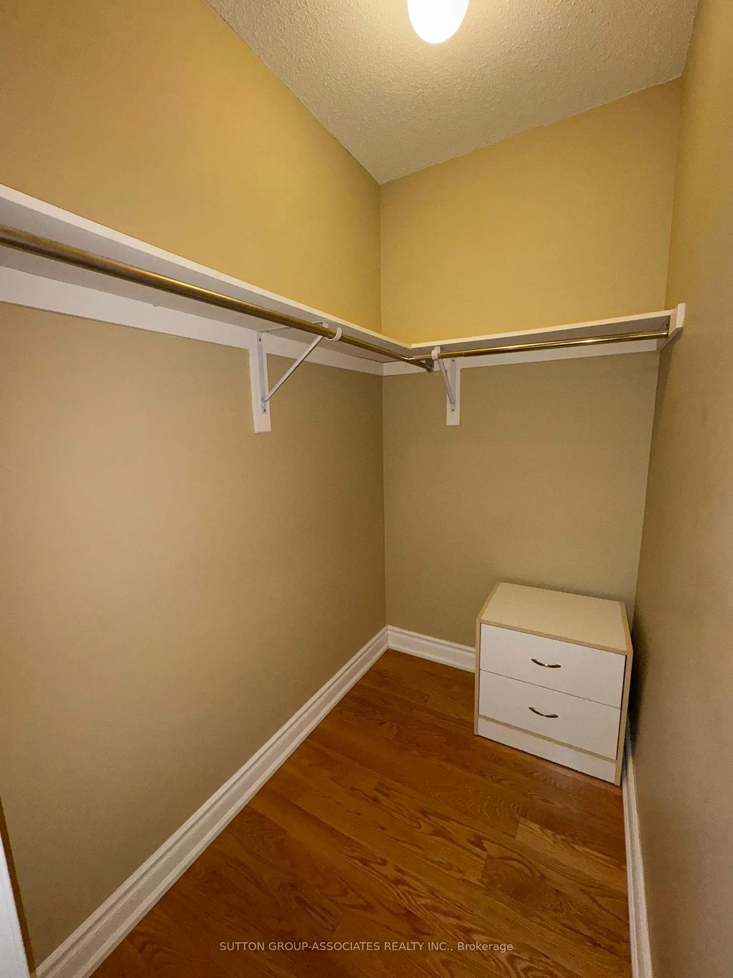Photo 10 of 11 Nakina Way, Markham, Village Green-South Unionville — HOMEH