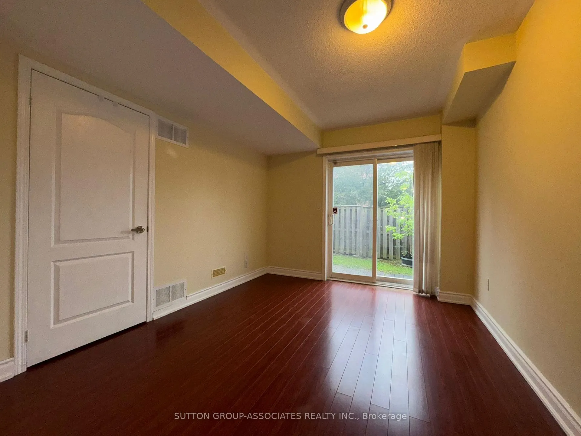 Photo 14 of 11 Nakina Way, Markham, Village Green-South Unionville — HOMEH