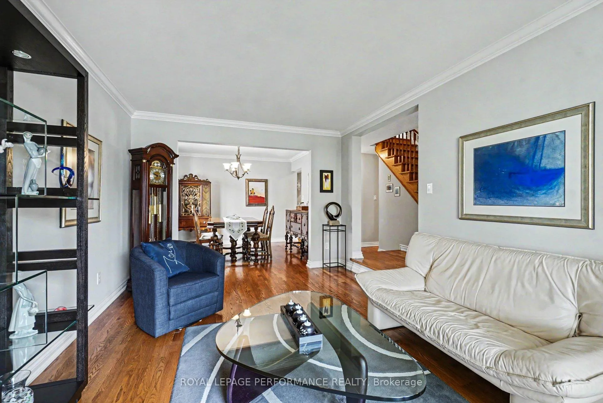 Photo 4 of 1689 Boisbriand Crescent, Ottawa, Chateauneuf — HOMEH