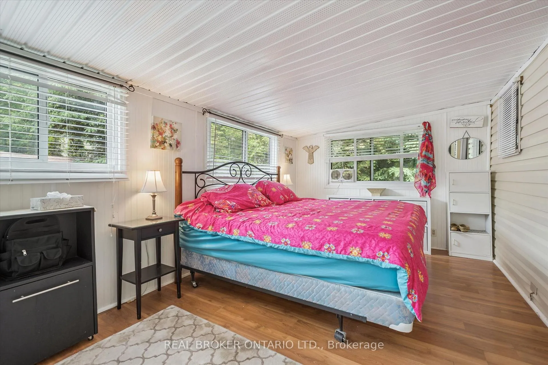 Photo 11 of 157 Cedar Crescent, Centre Wellington, Rural Centre Wellington East — HOMEH