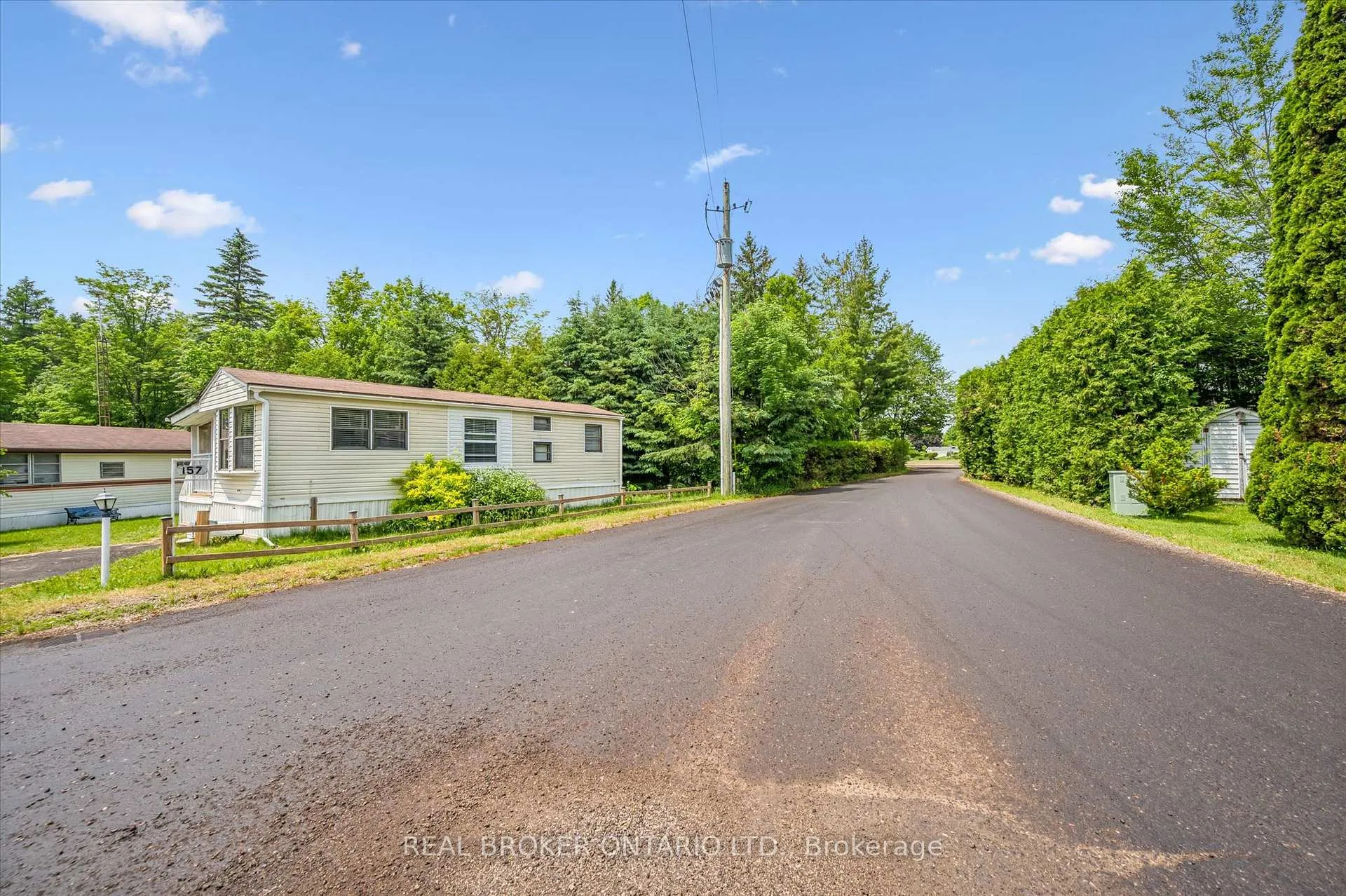 Photo 16 of 157 Cedar Crescent, Centre Wellington, Rural Centre Wellington East — HOMEH