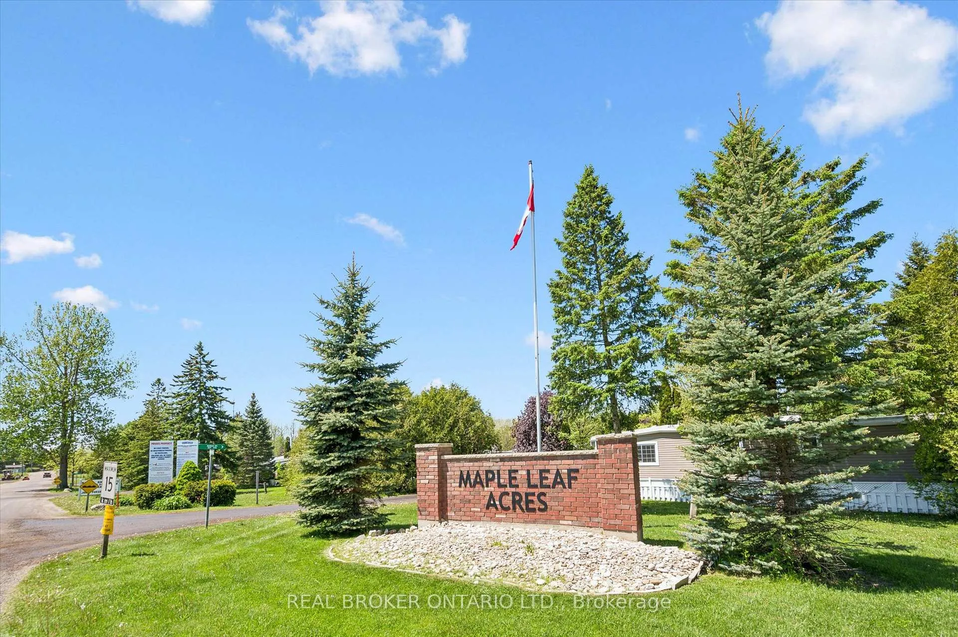 Photo 17 of 157 Cedar Crescent, Centre Wellington, Rural Centre Wellington East — HOMEH
