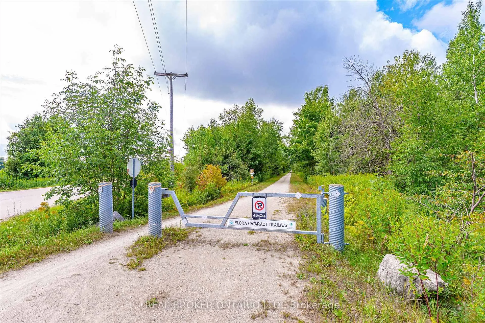 Photo 32 of 157 Cedar Crescent, Centre Wellington, Rural Centre Wellington East — HOMEH