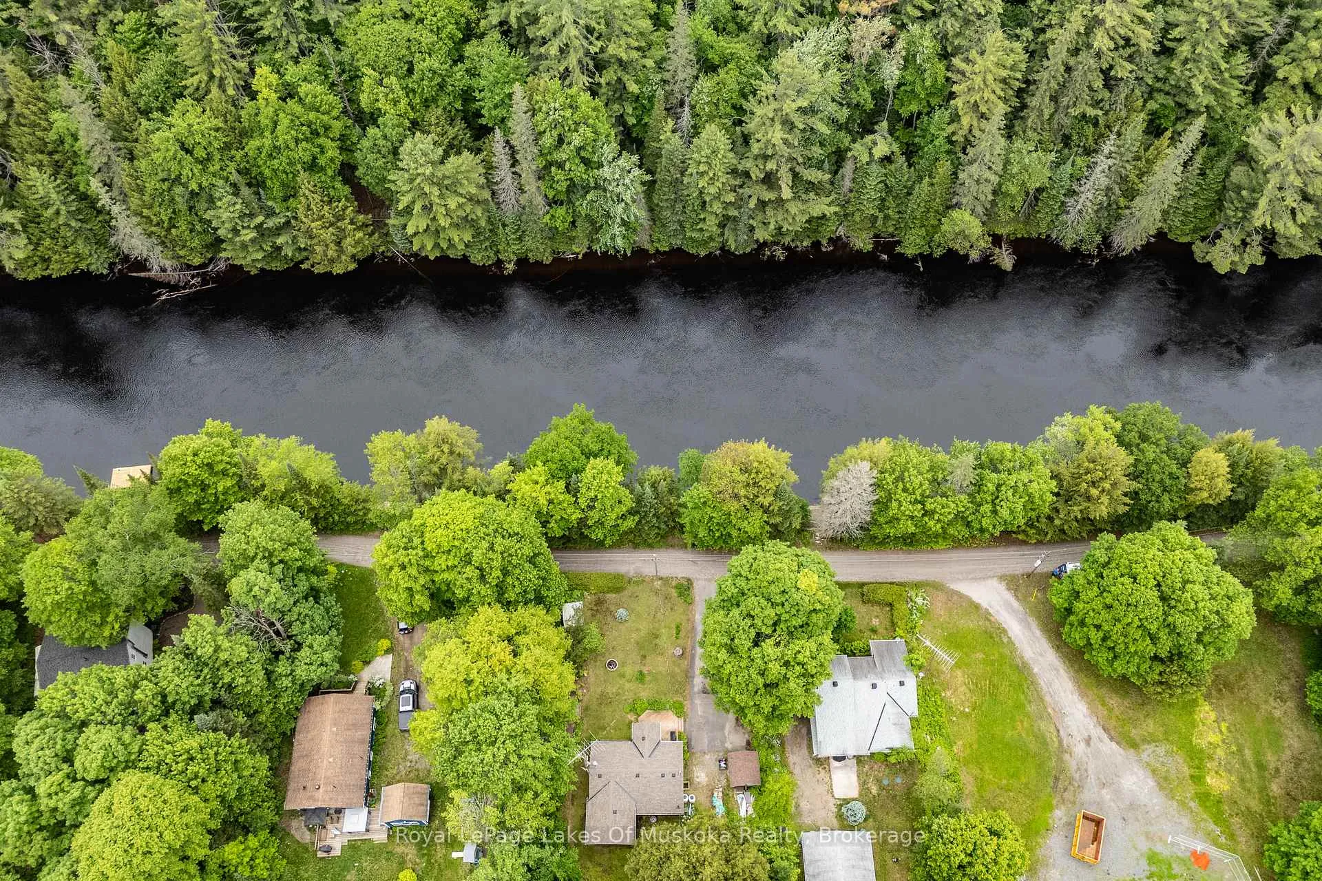 Photo 2 of 1136 Springdale Shores Private, Bracebridge, Macaulay — HOMEH