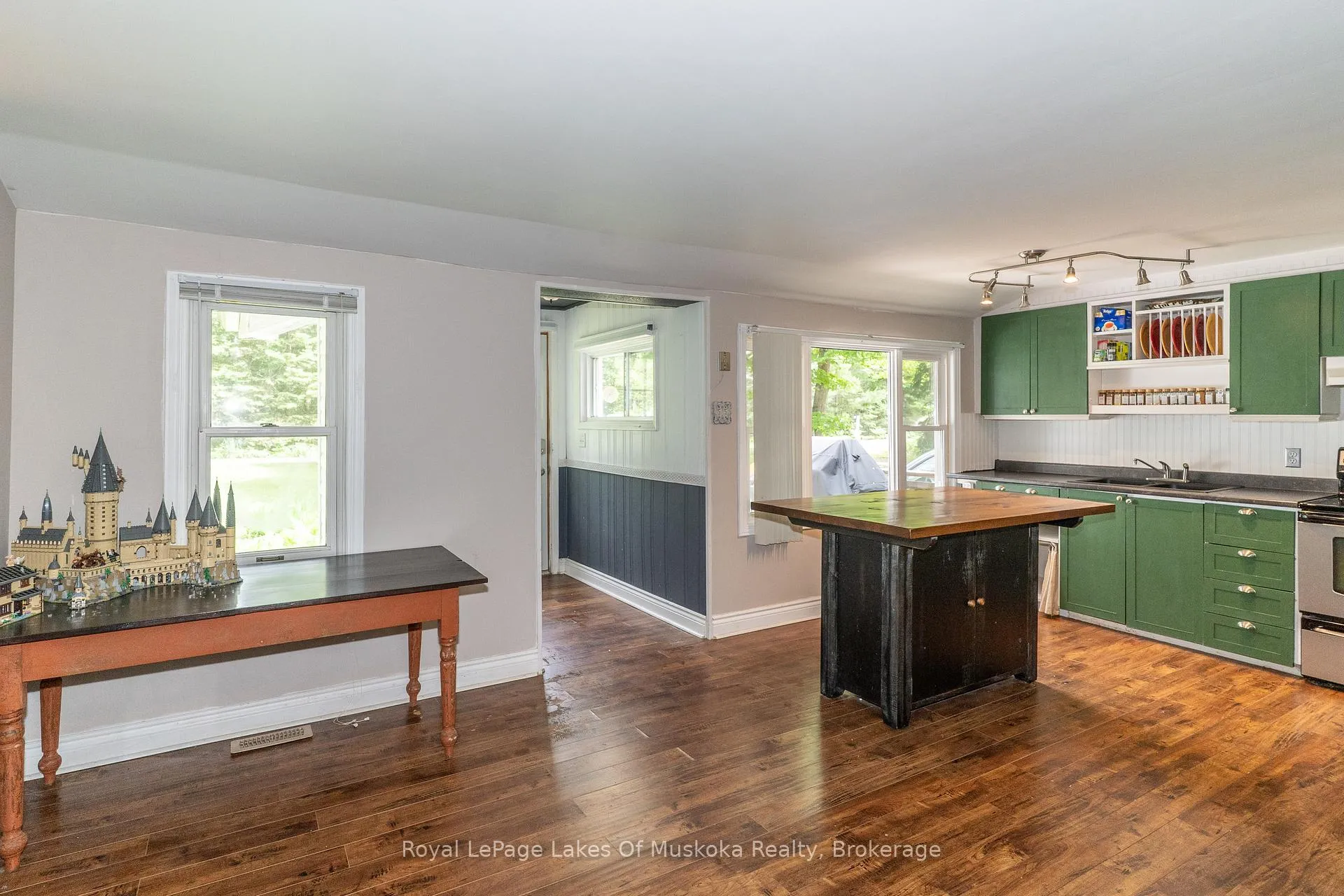 Photo 6 of 1136 Springdale Shores Private, Bracebridge, Macaulay — HOMEH
