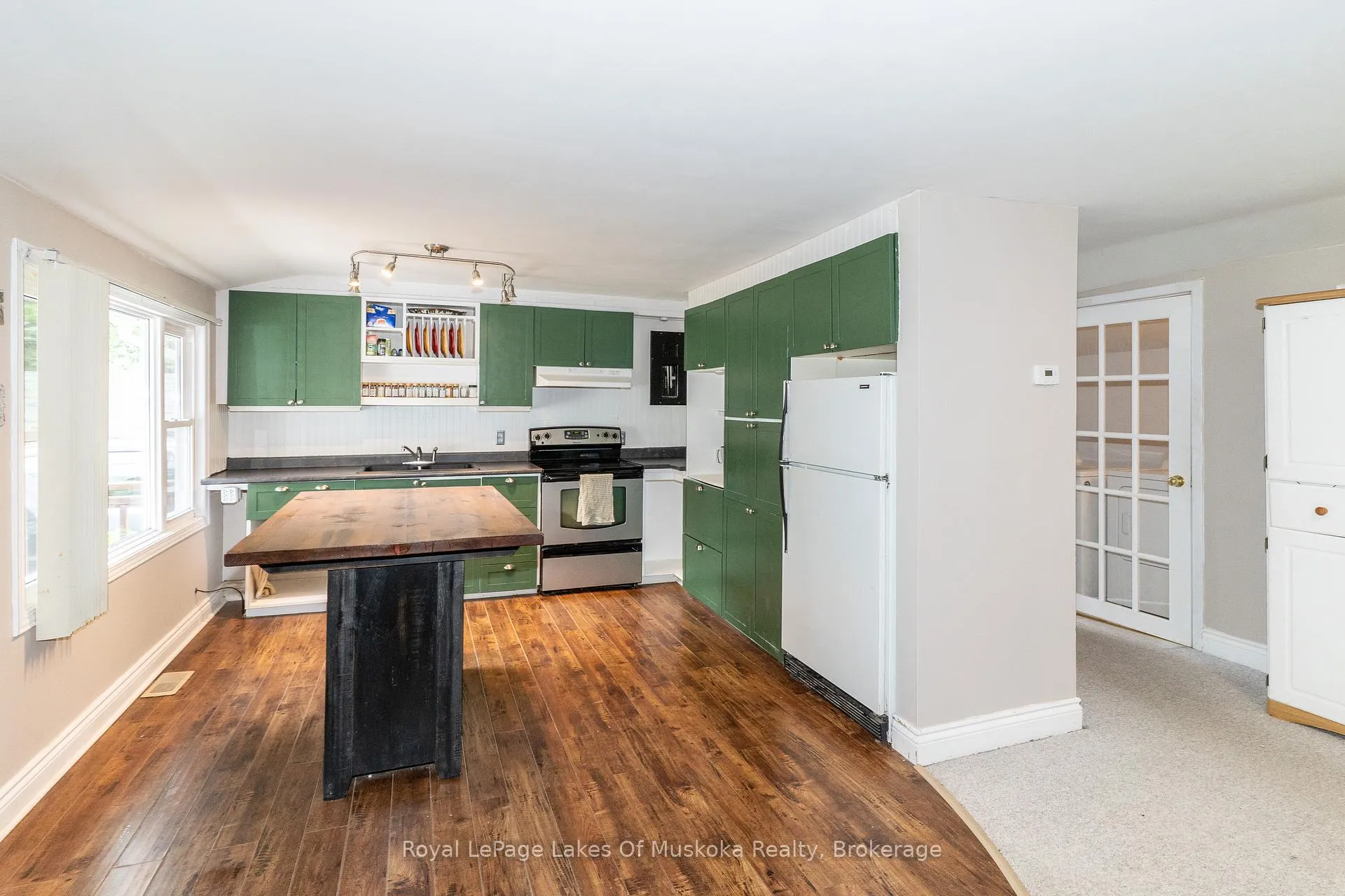 Photo 9 of 1136 Springdale Shores Private, Bracebridge, Macaulay — HOMEH