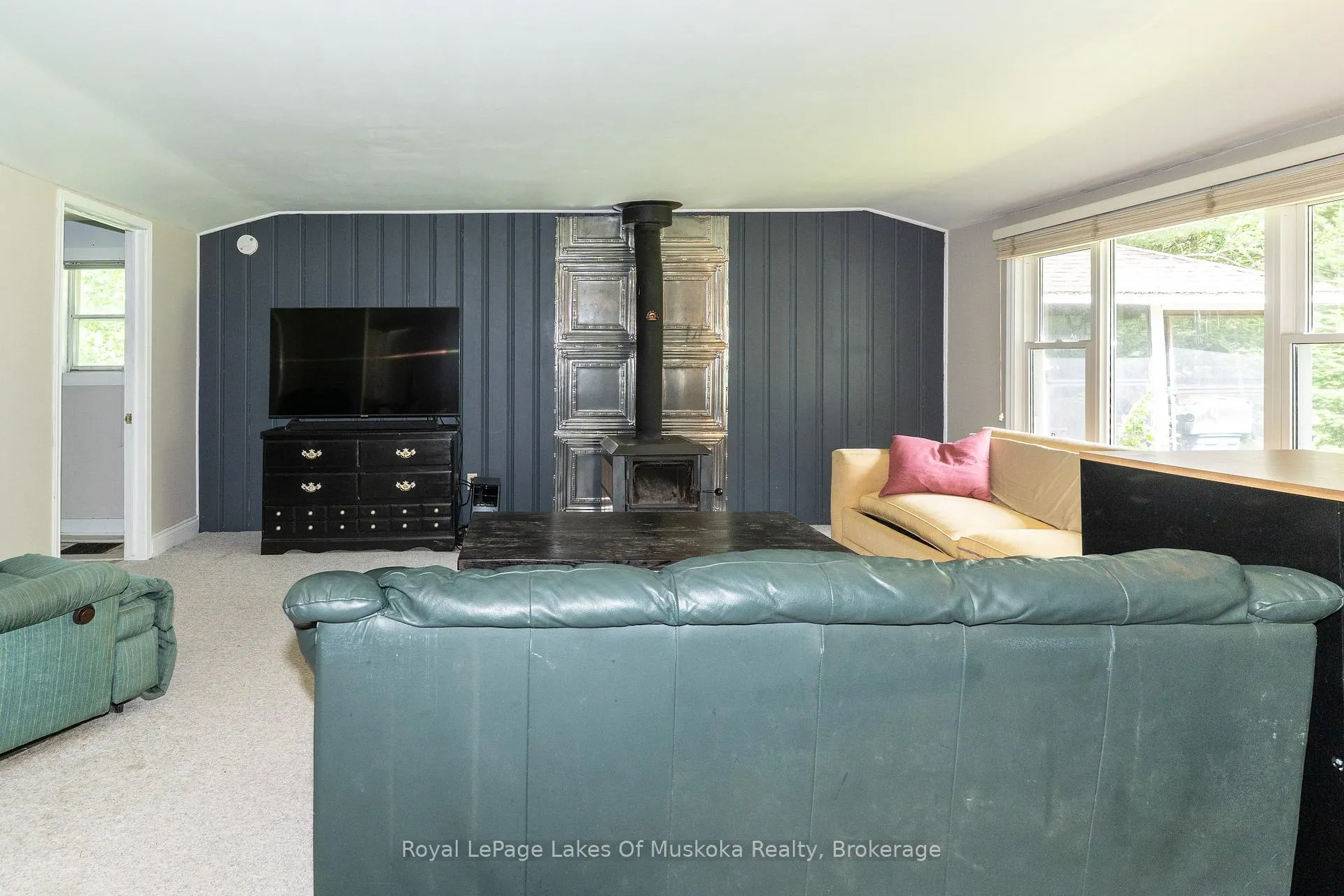 Photo 12 of 1136 Springdale Shores Private, Bracebridge, Macaulay — HOMEH