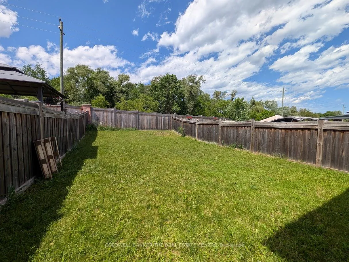 Photo 4 of 1848 Lamstone St Street, Innisfil, Alcona — HOMEH