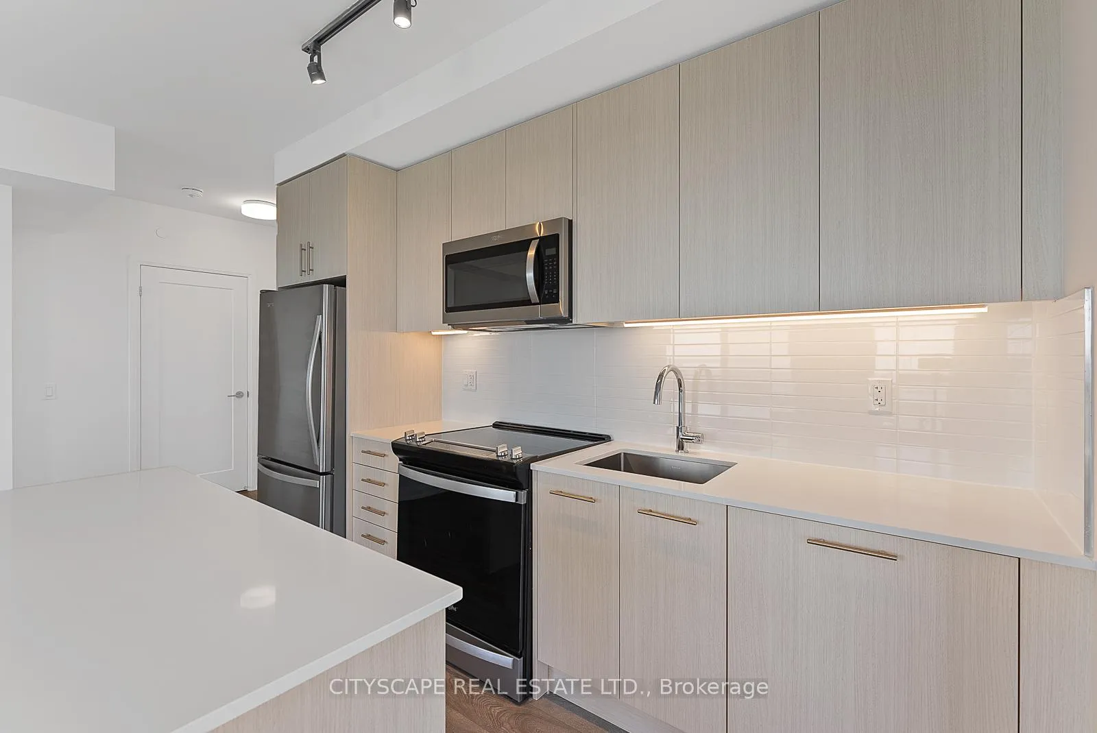 Photo 9 of Unit 2007, 286 Main Street, Toronto, East End-Danforth — HOMEH