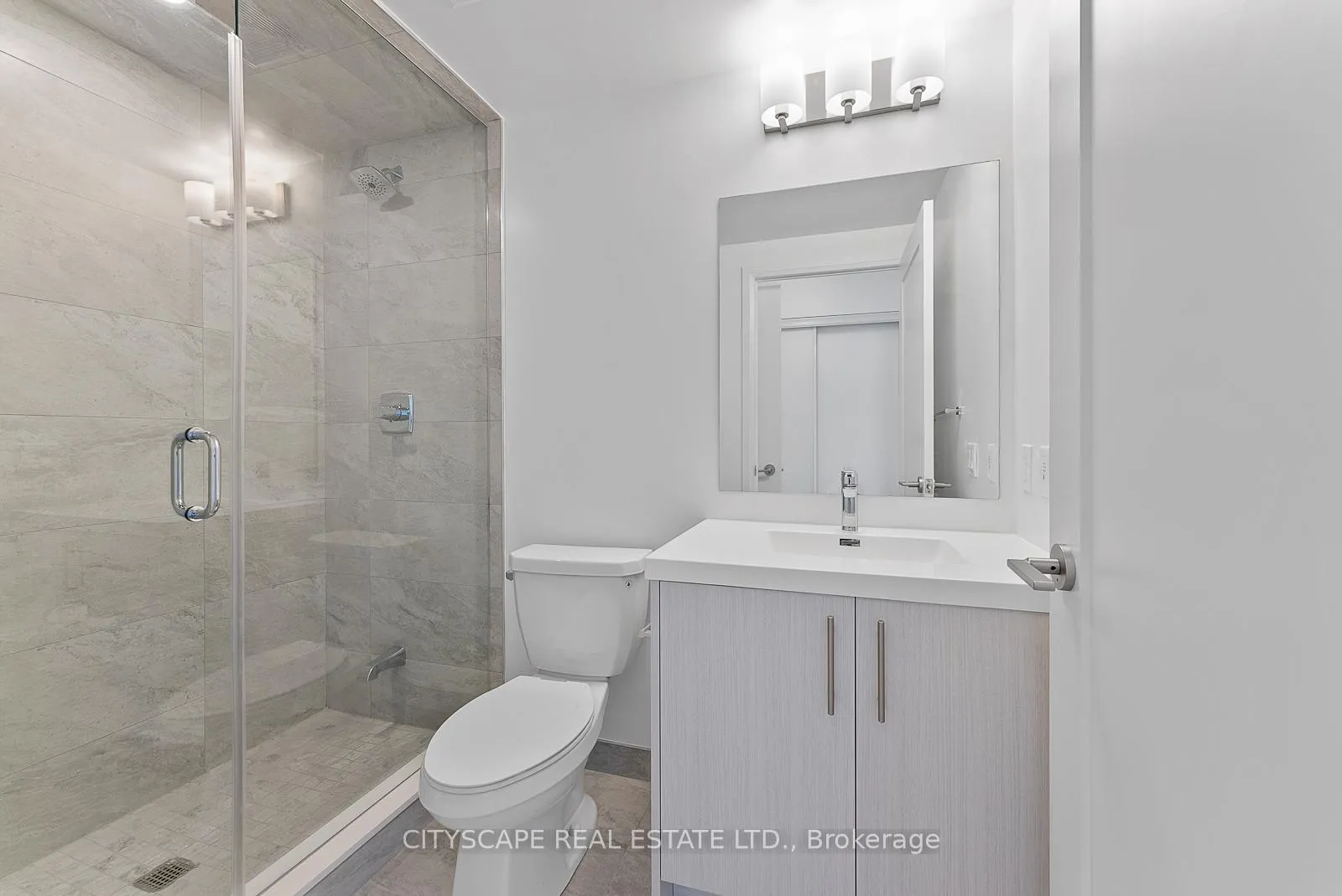 Photo 18 of Unit 2007, 286 Main Street, Toronto, East End-Danforth — HOMEH