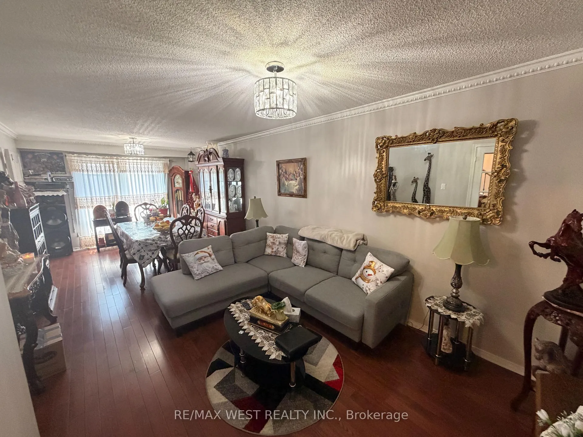 Photo 3 of 87 Athabaska Road, Barrie, Holly — HOMEH