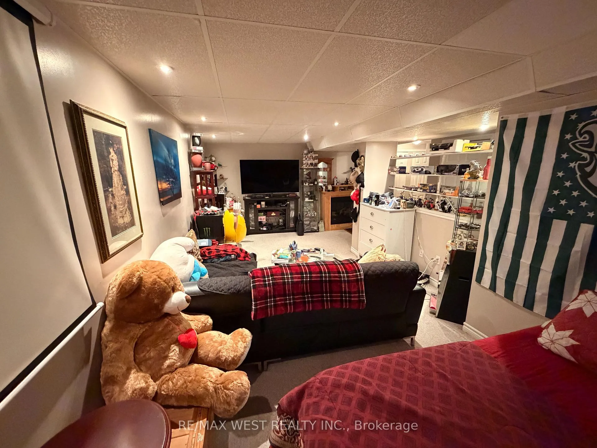 Photo 16 of 87 Athabaska Road, Barrie, Holly — HOMEH