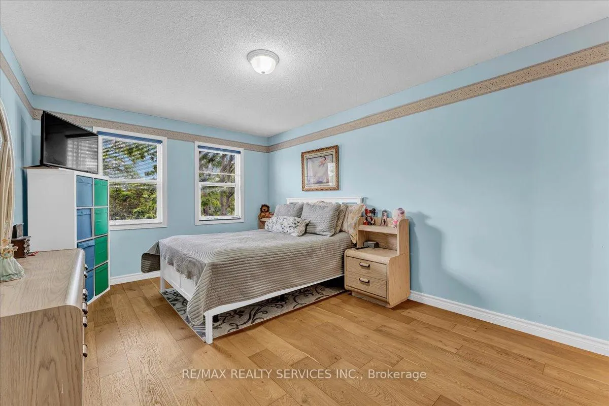 Photo 25 of 16 Major William Sharpe Drive E, Brampton, Northwood Park — HOMEH