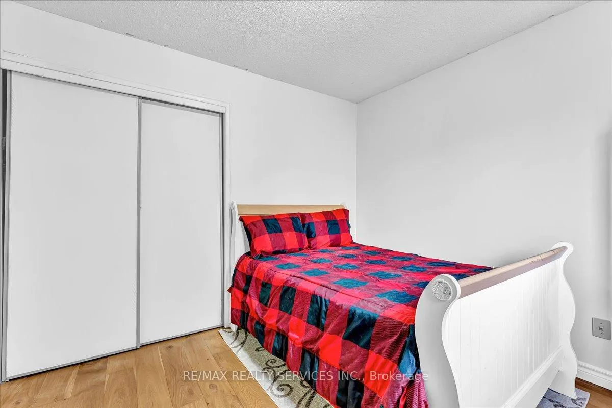 Photo 34 of 16 Major William Sharpe Drive E, Brampton, Northwood Park — HOMEH