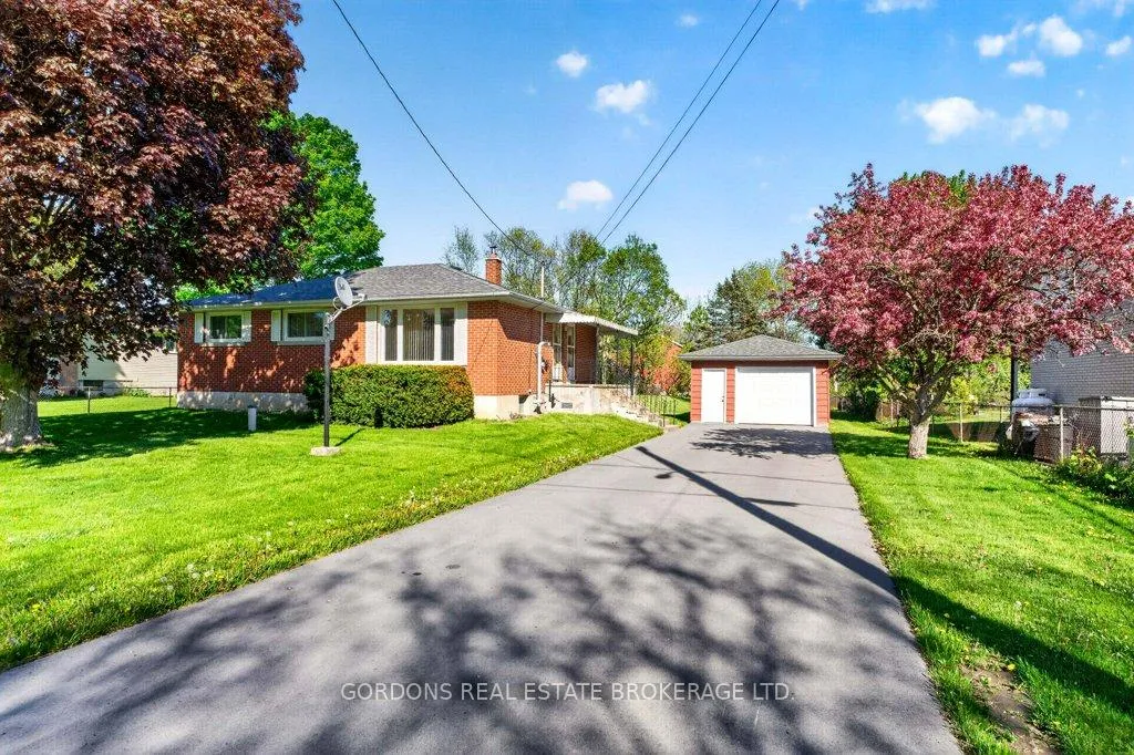 Photo 1 of 3770 Fair Grounds Road, Frontenac, Frontenac South — HOMEH