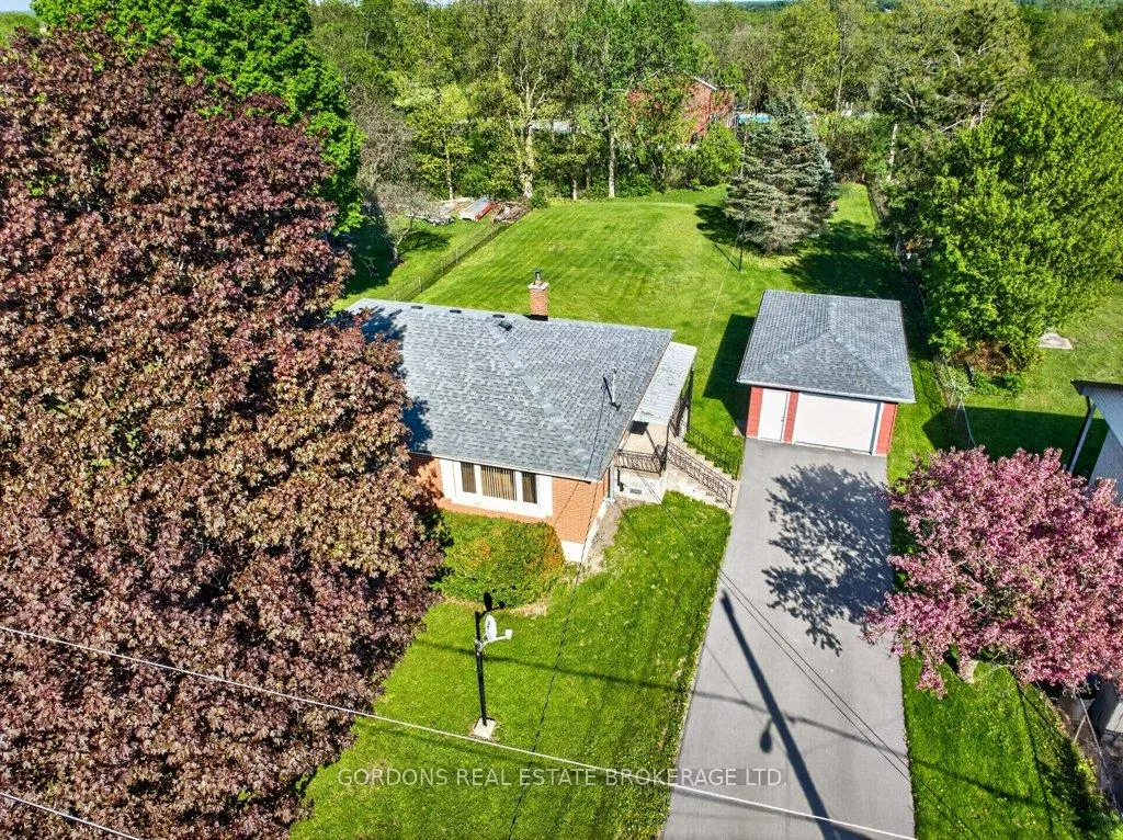 Photo 2 of 3770 Fair Grounds Road, Frontenac, Frontenac South — HOMEH