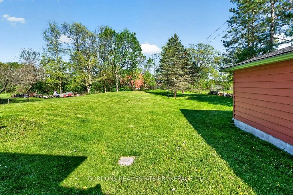 Photo 8 of 3770 Fair Grounds Road, Frontenac, Frontenac South — HOMEH