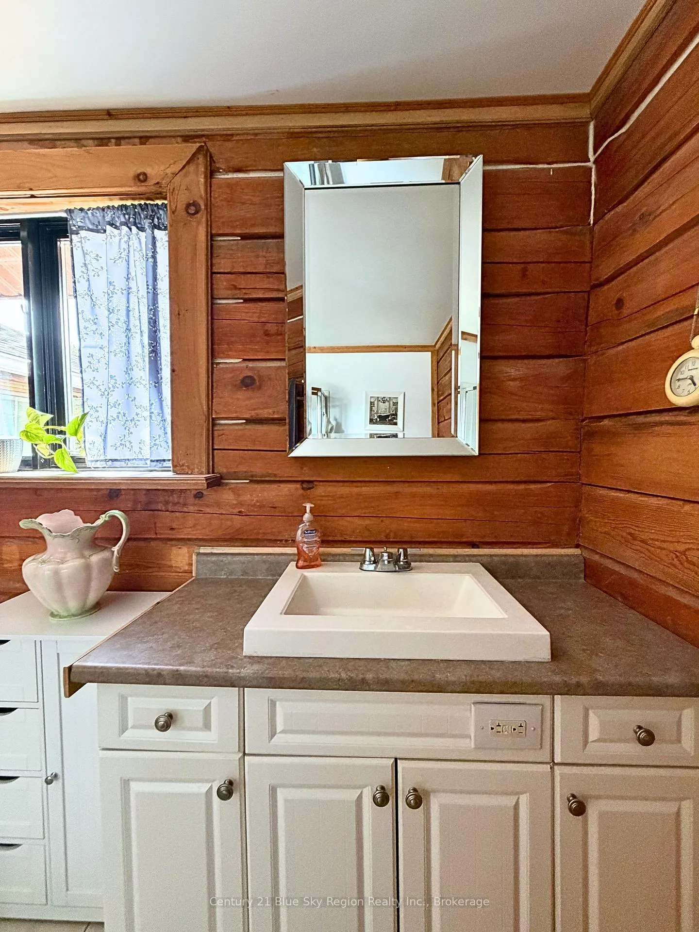 Photo 14 of 331 Tenth Street, Mattawa — HOMEH